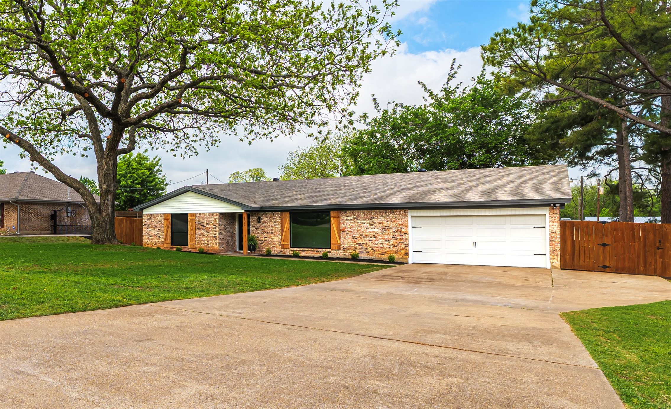 2004 Tarver Road