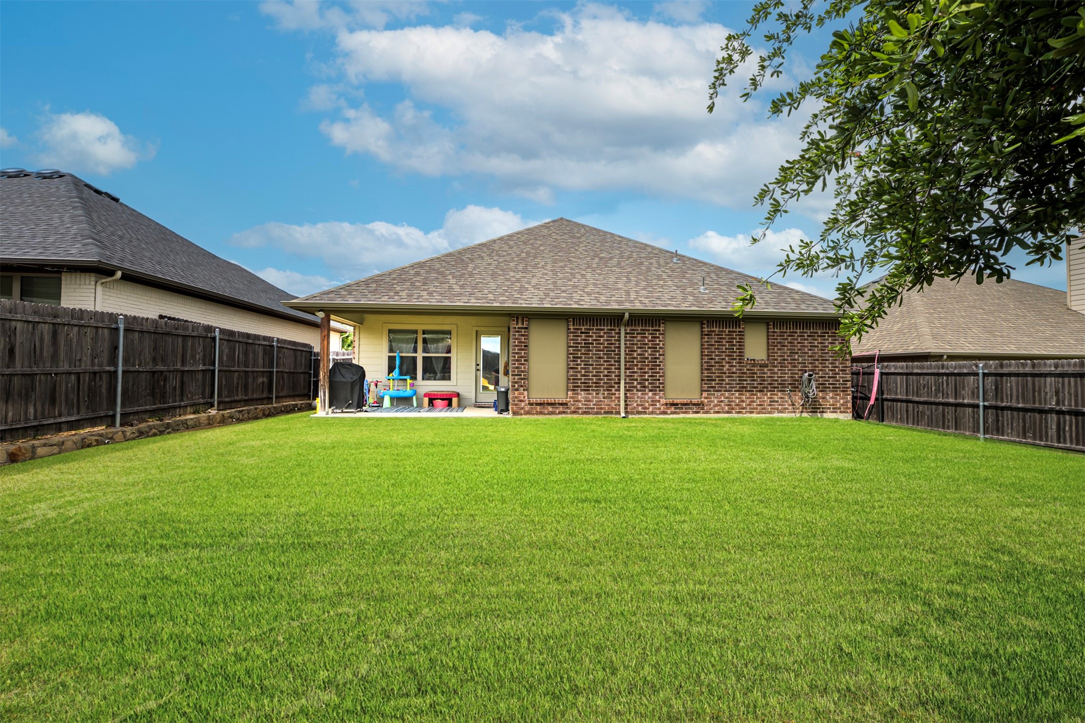 1905 Town Creek Circle