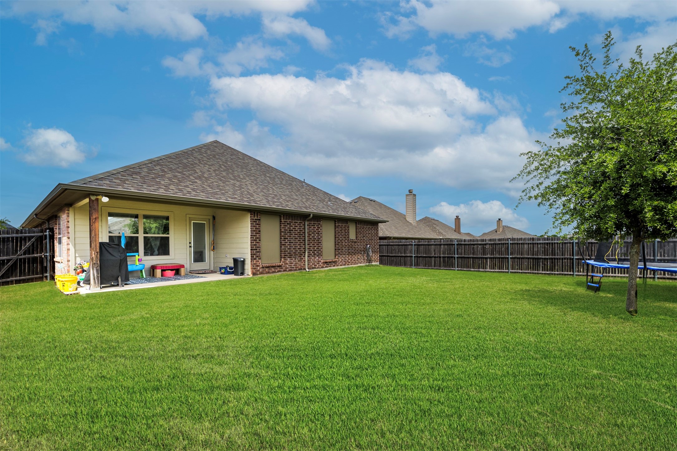 1905 Town Creek Circle