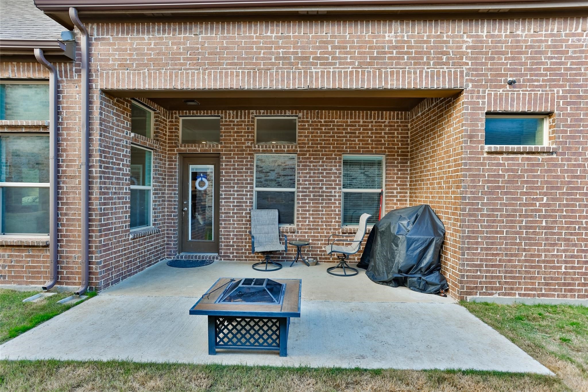 904 Parkside Drive