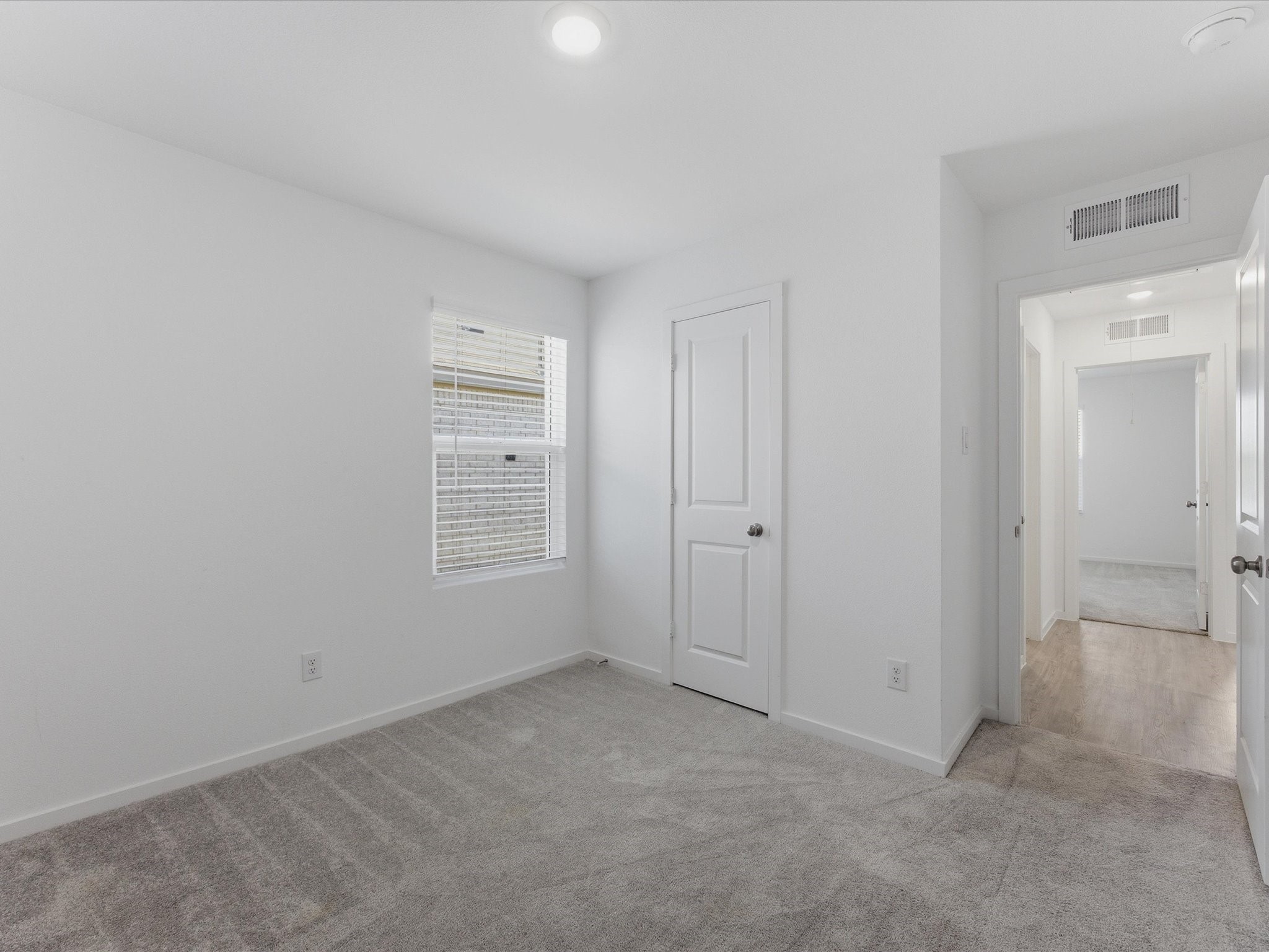 4952 Stonebridge Drive