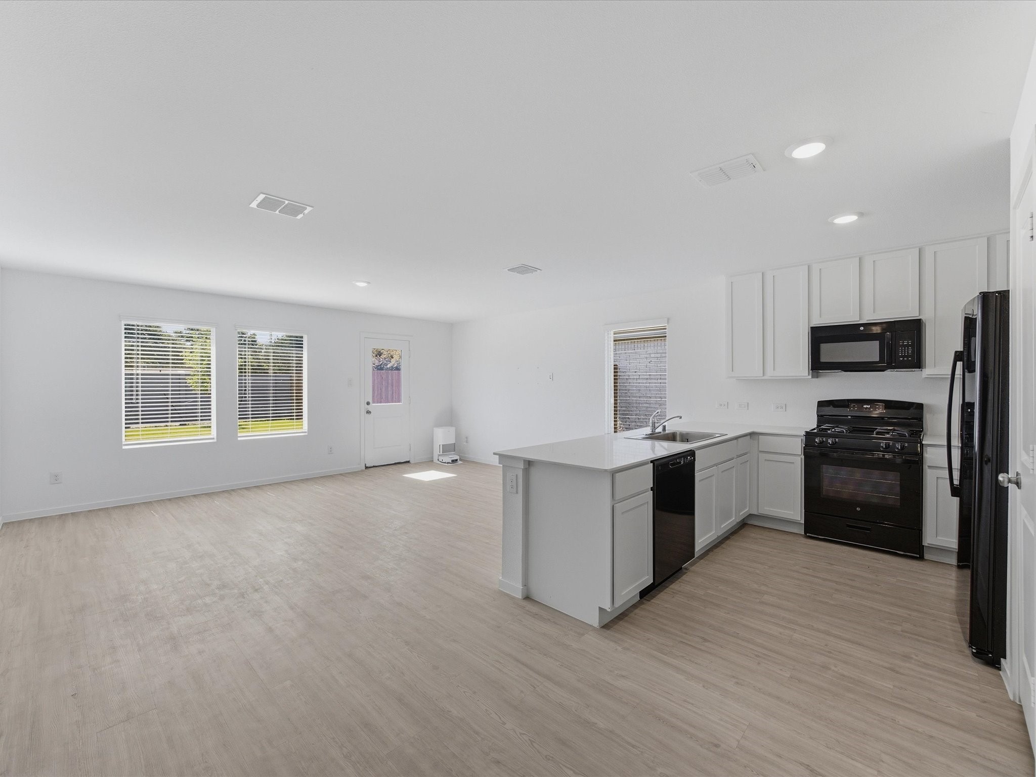 4952 Stonebridge Drive