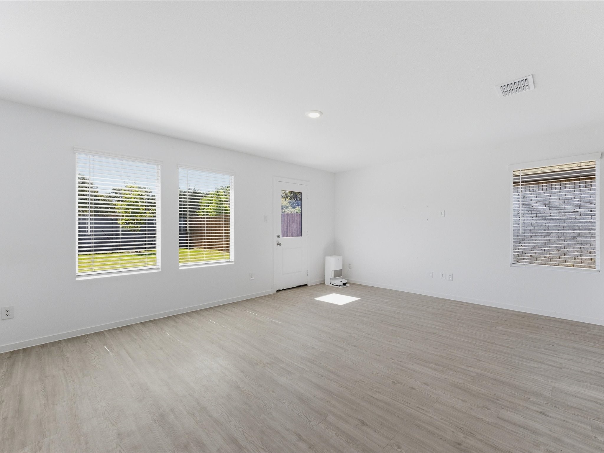 4952 Stonebridge Drive