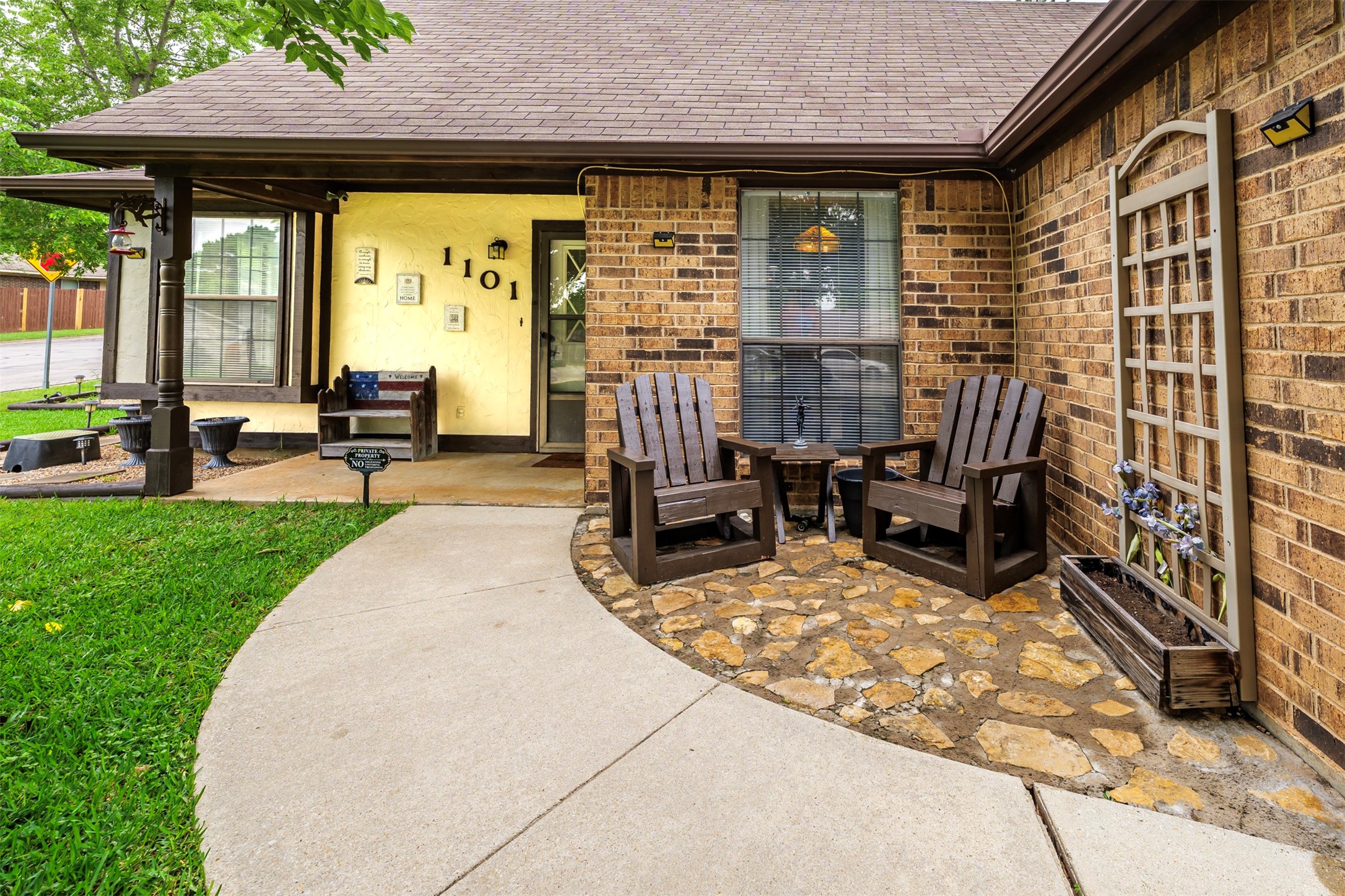 1101 Pin Oak Drive