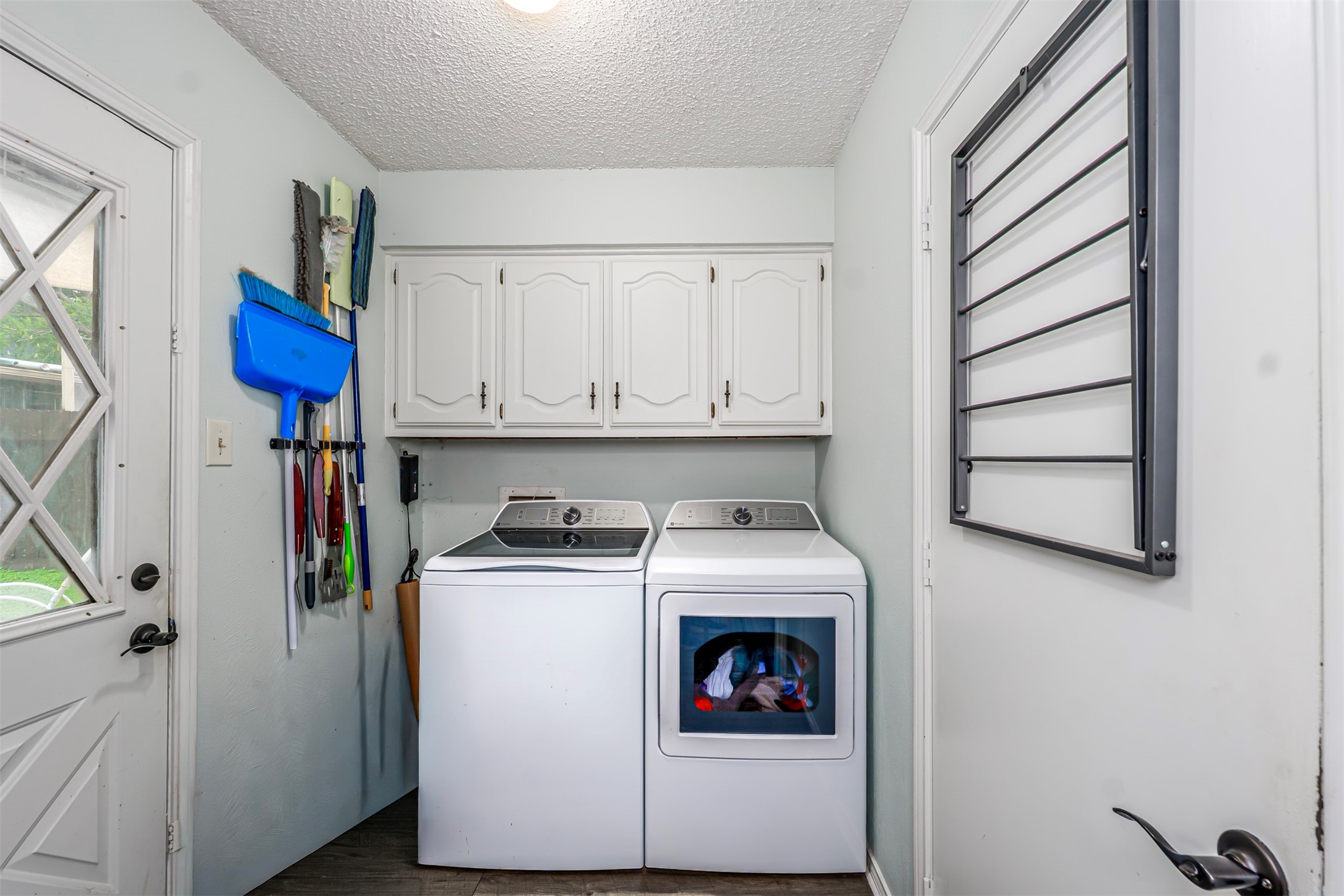 1101 Pin Oak Drive