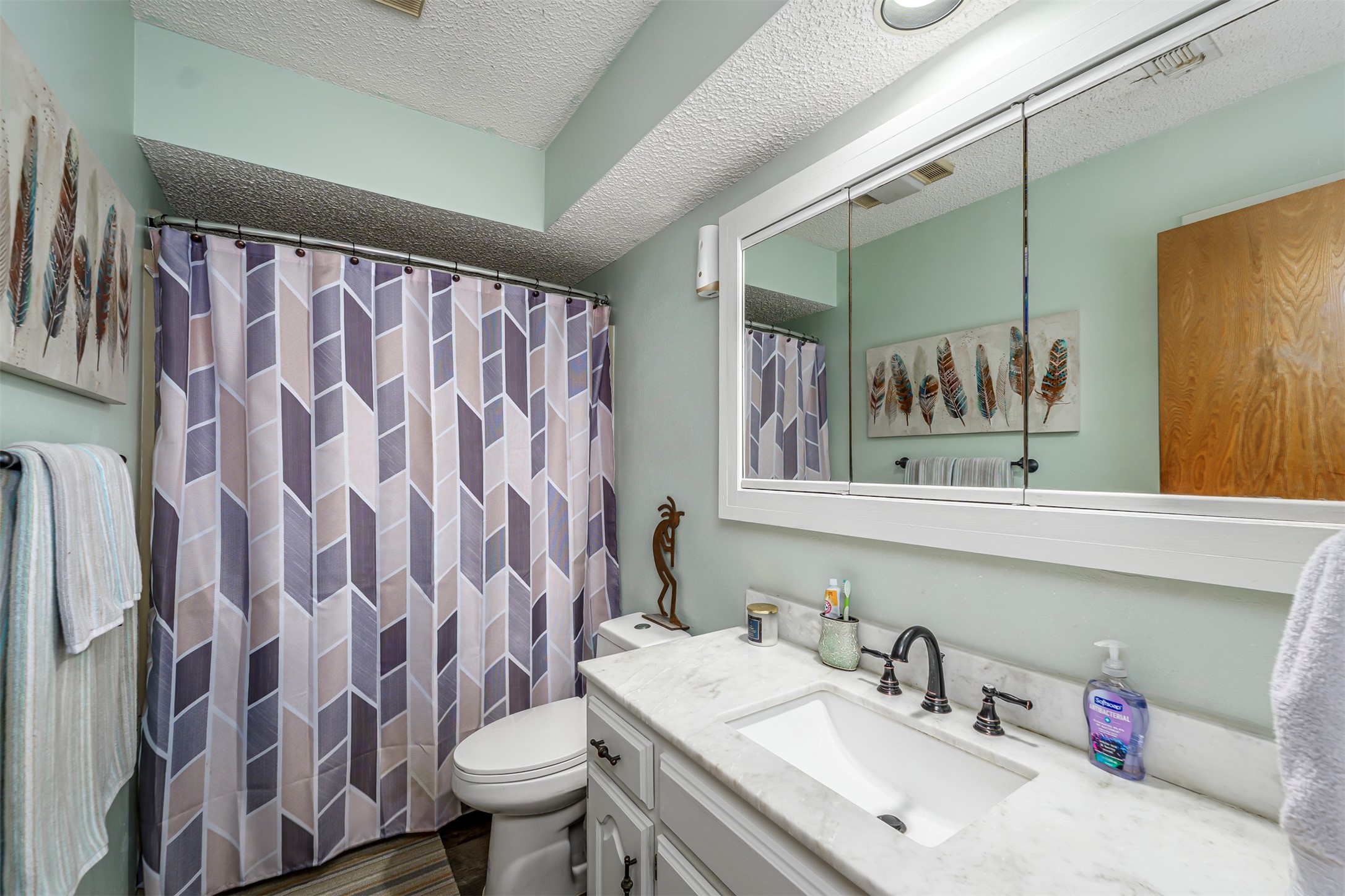 1101 Pin Oak Drive