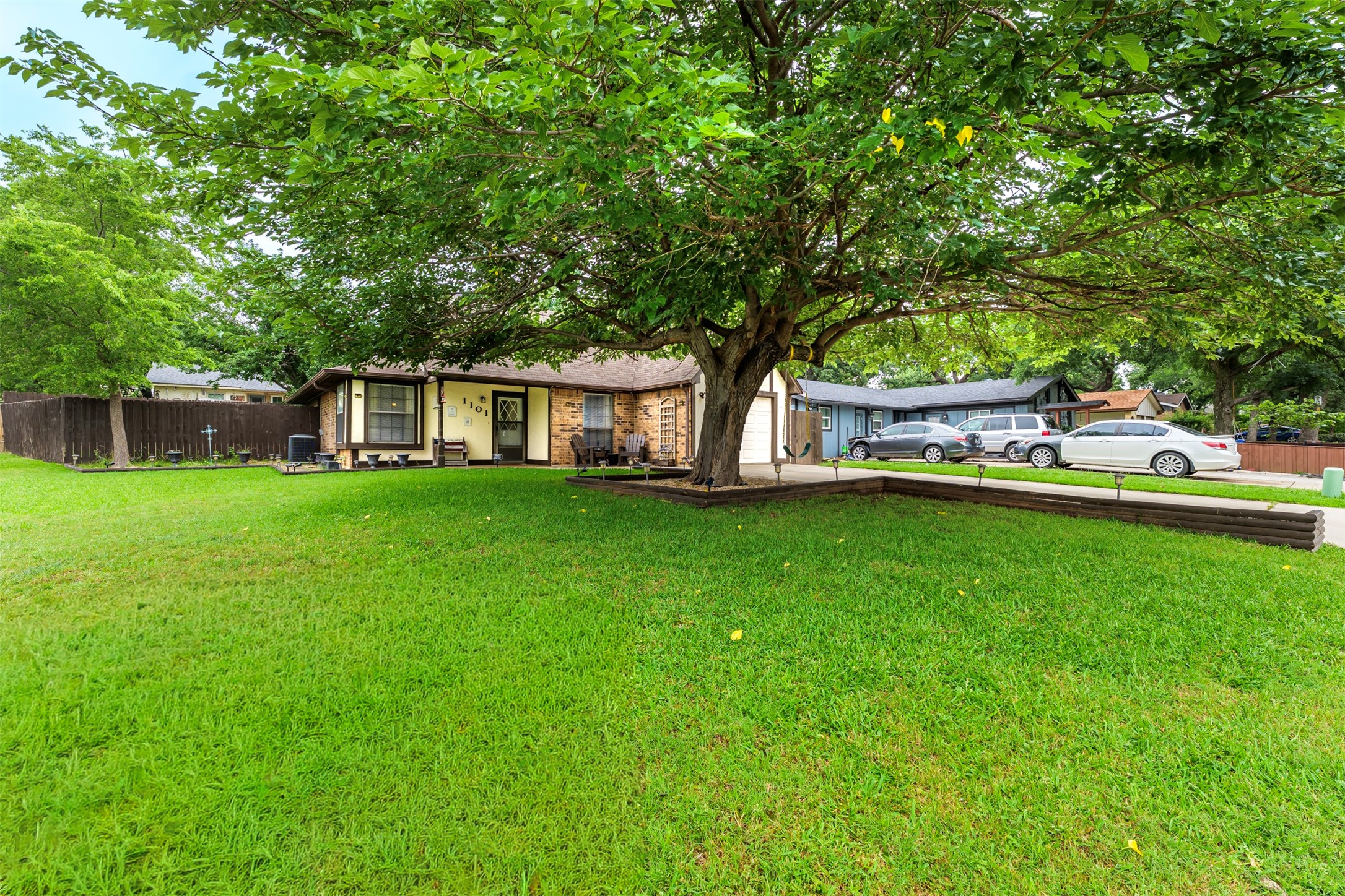 1101 Pin Oak Drive