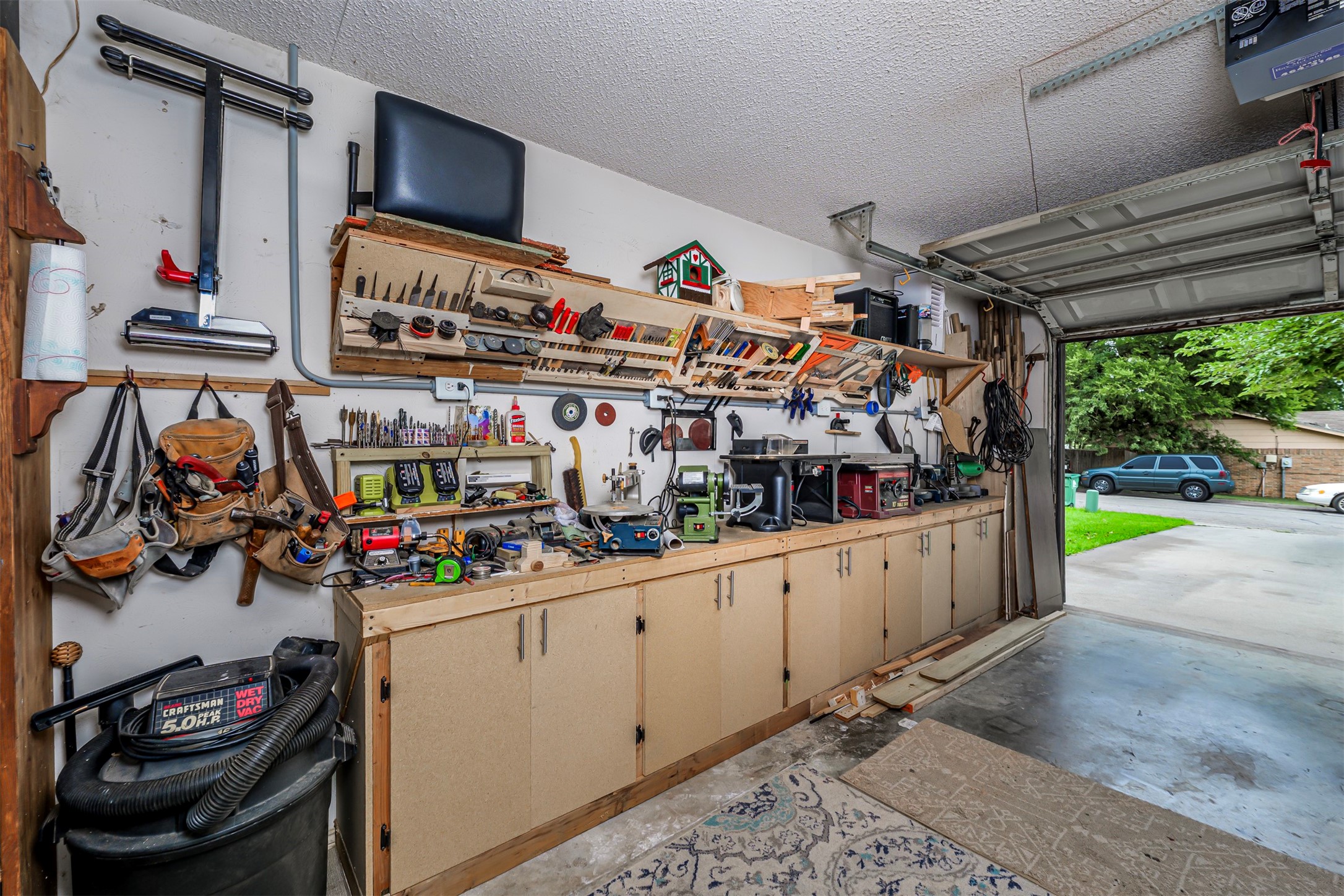 1101 Pin Oak Drive