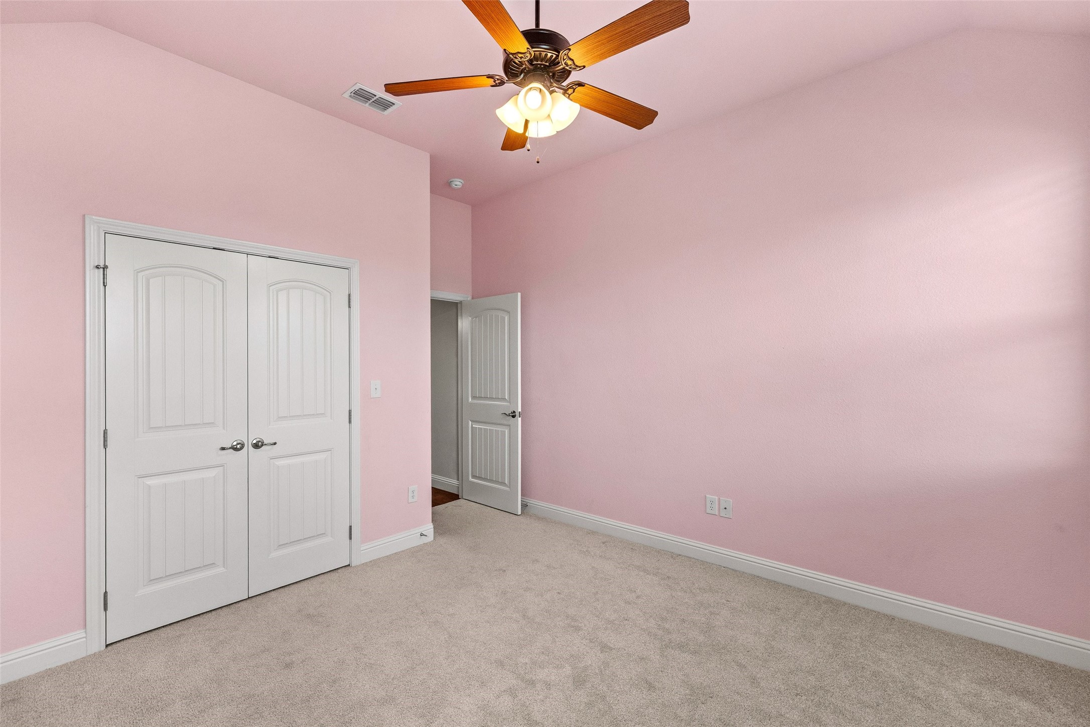 106 King Arthur Court