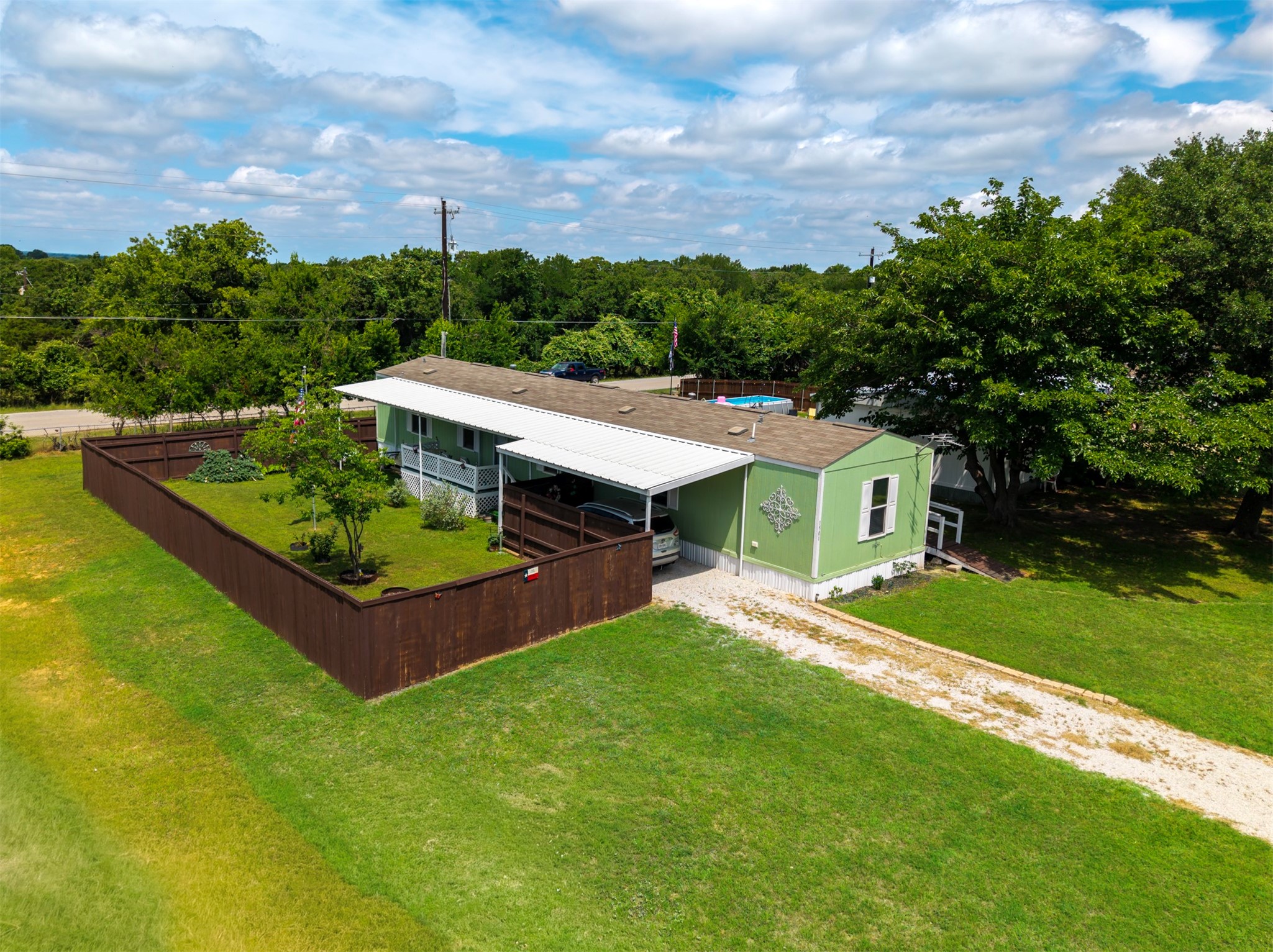 1501 Lark Court