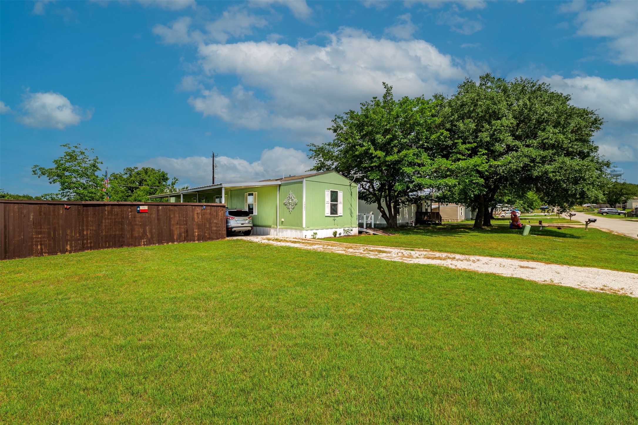 1501 Lark Court
