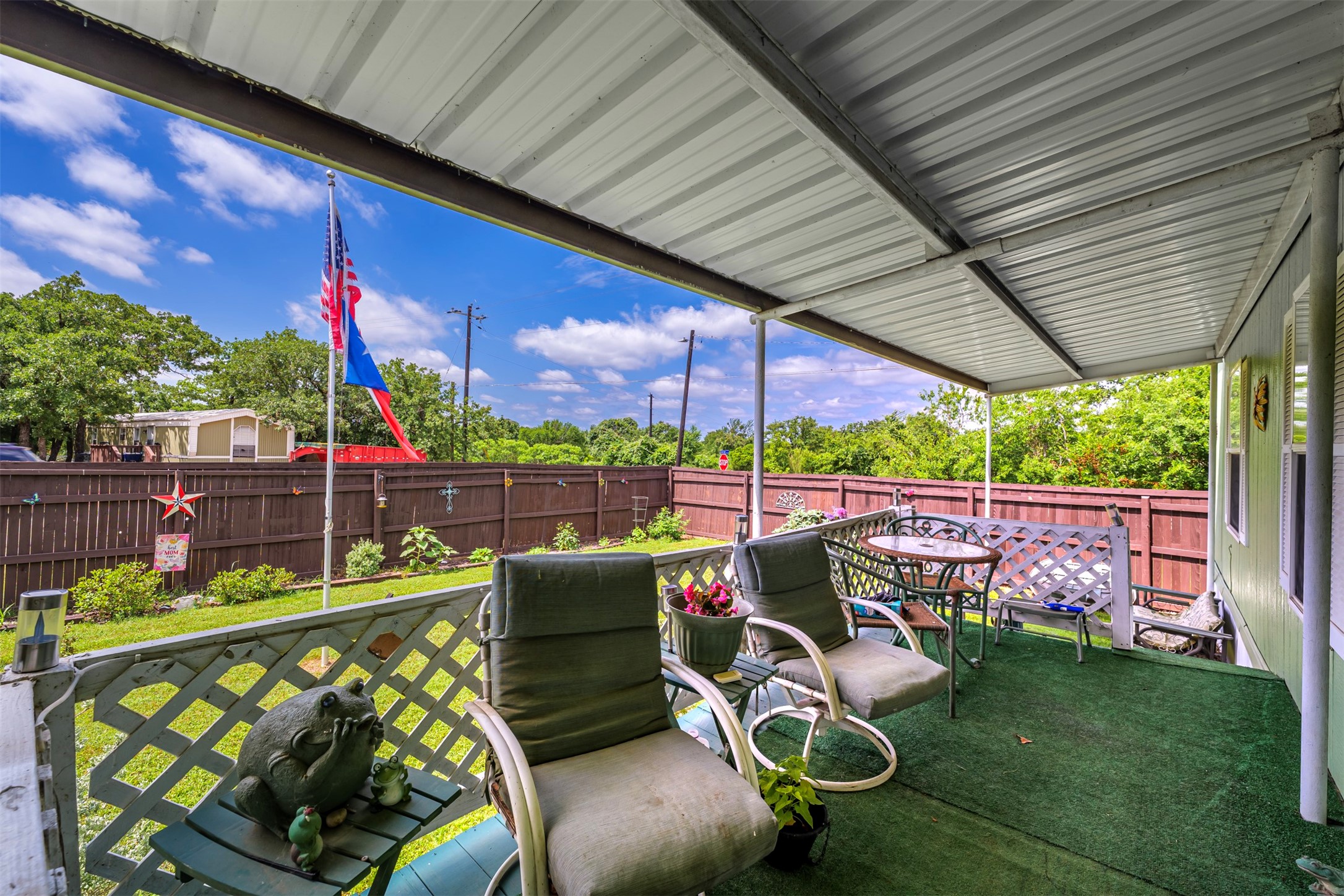 1501 Lark Court