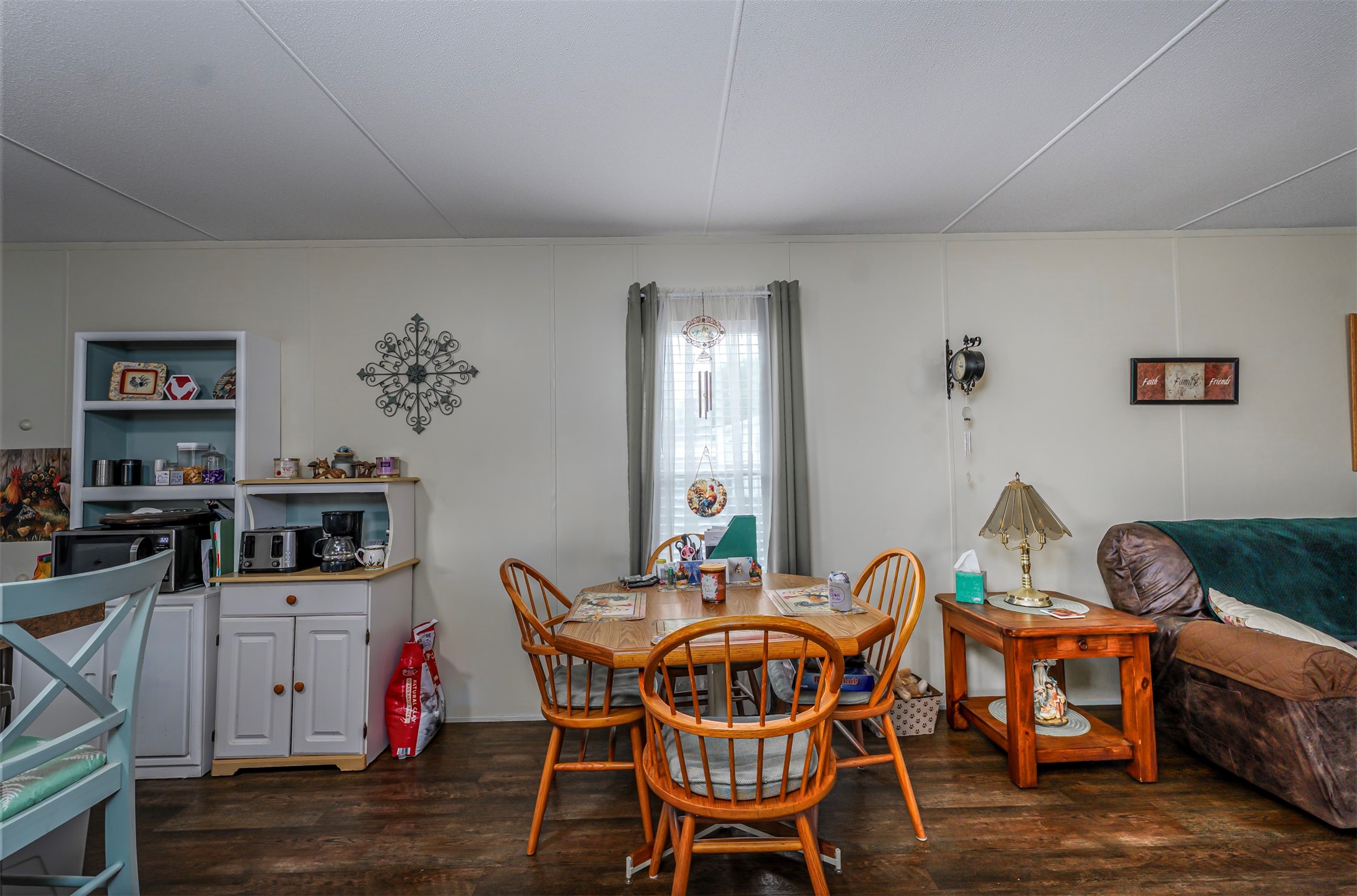 1501 Lark Court