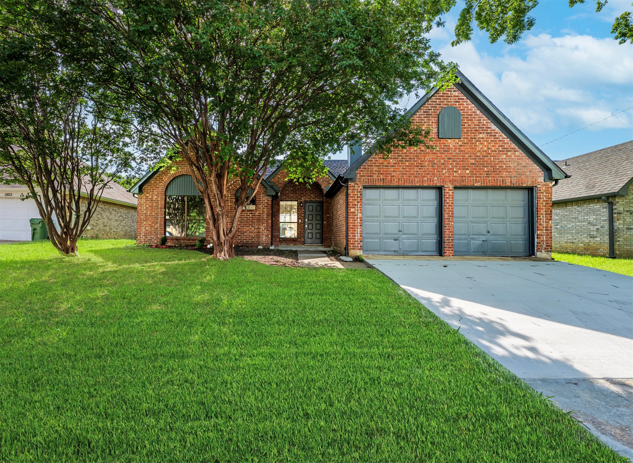 6105 Meadowside Trail Arlington TX