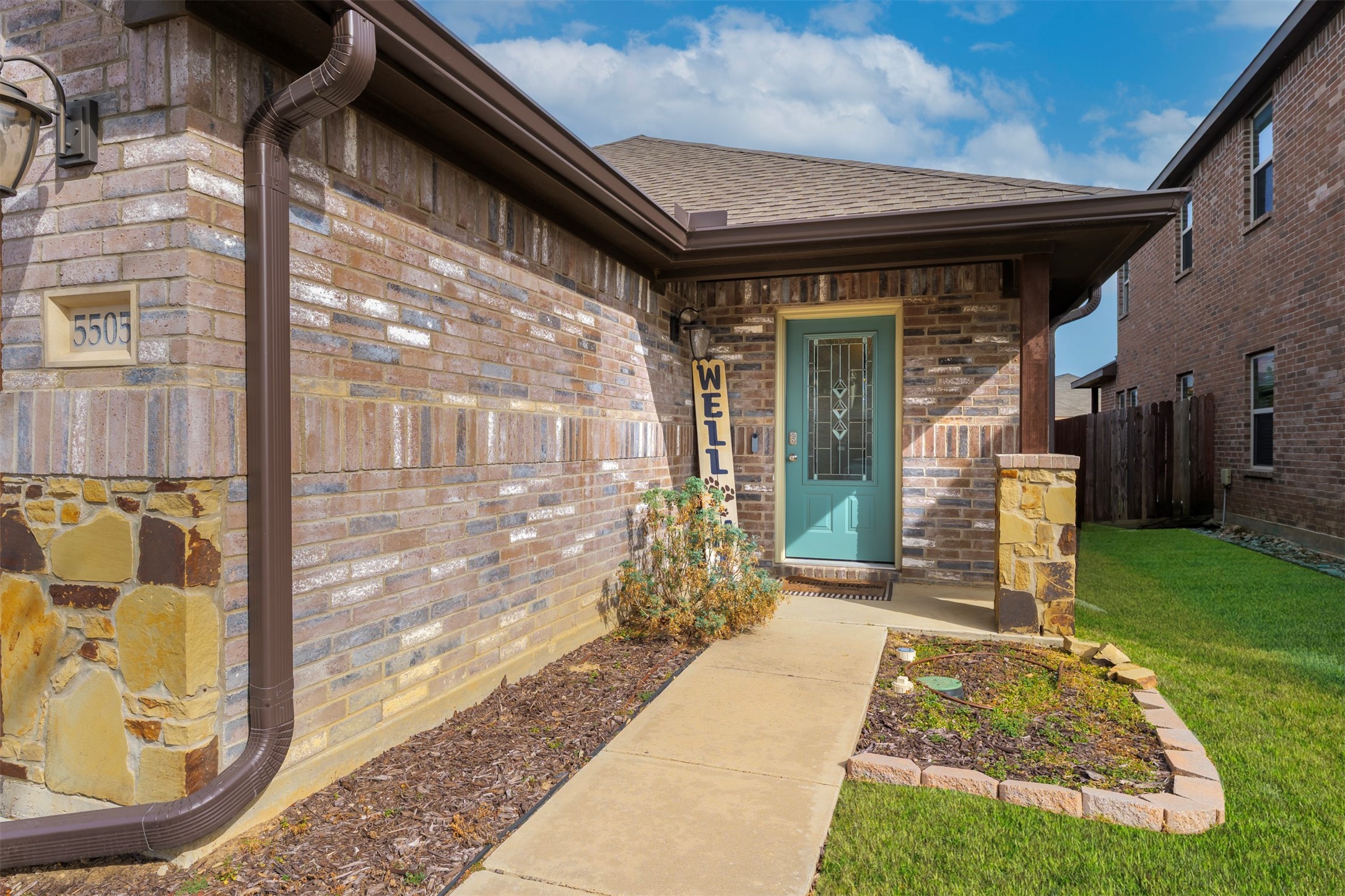 5505 Thunder Bay Drive