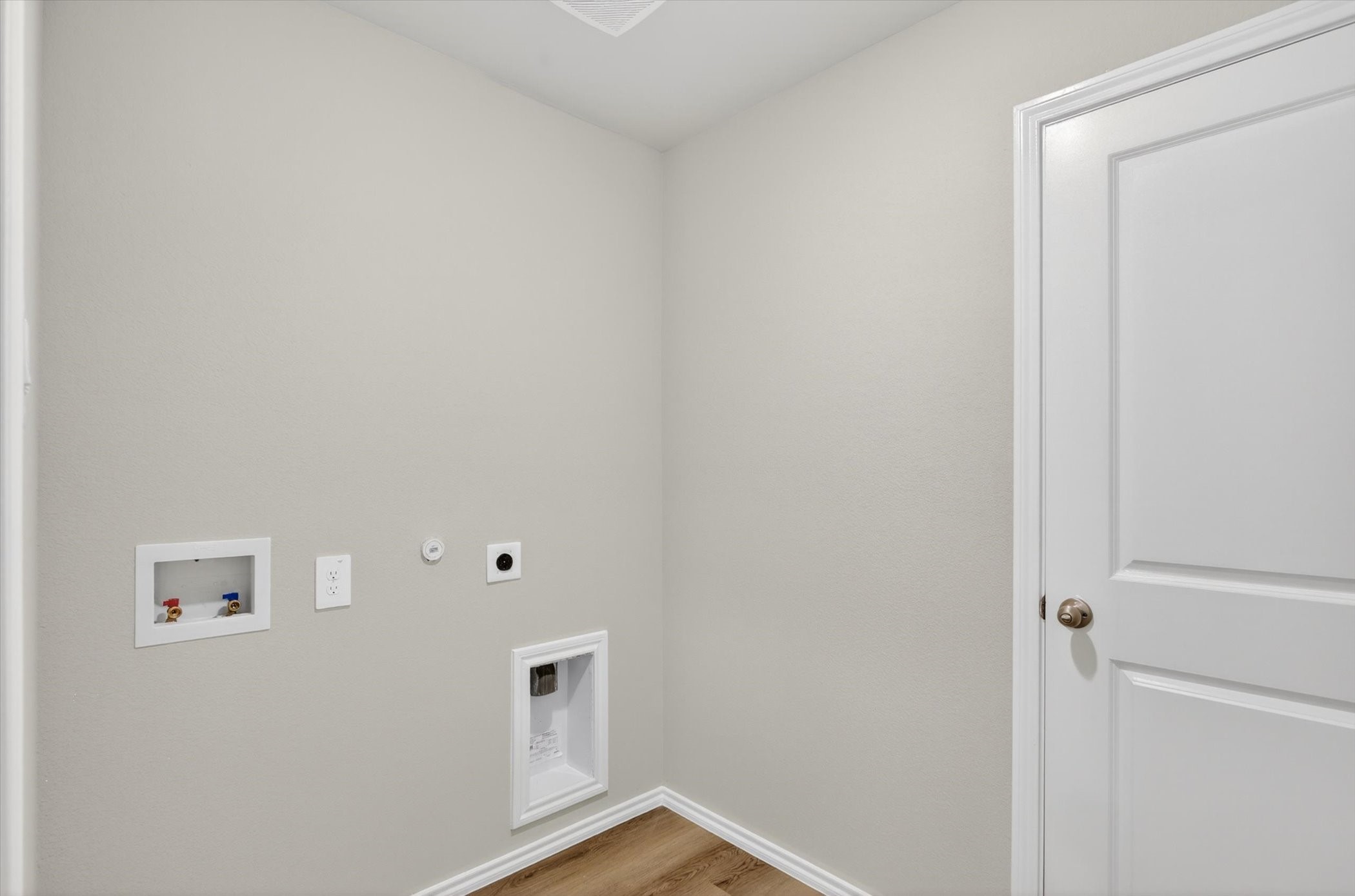 5533 Flannel Lane