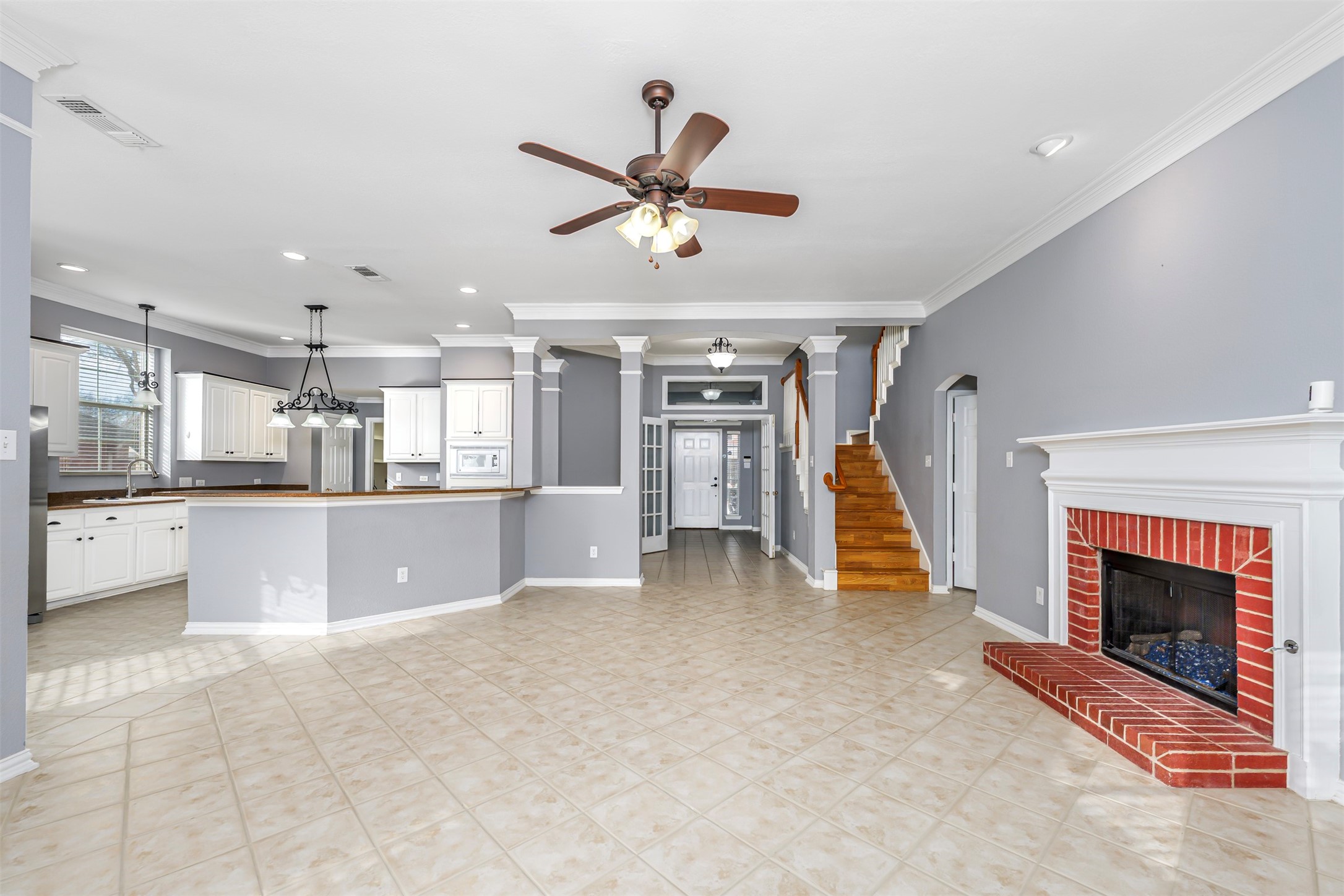 8444 Parkdale Drive
