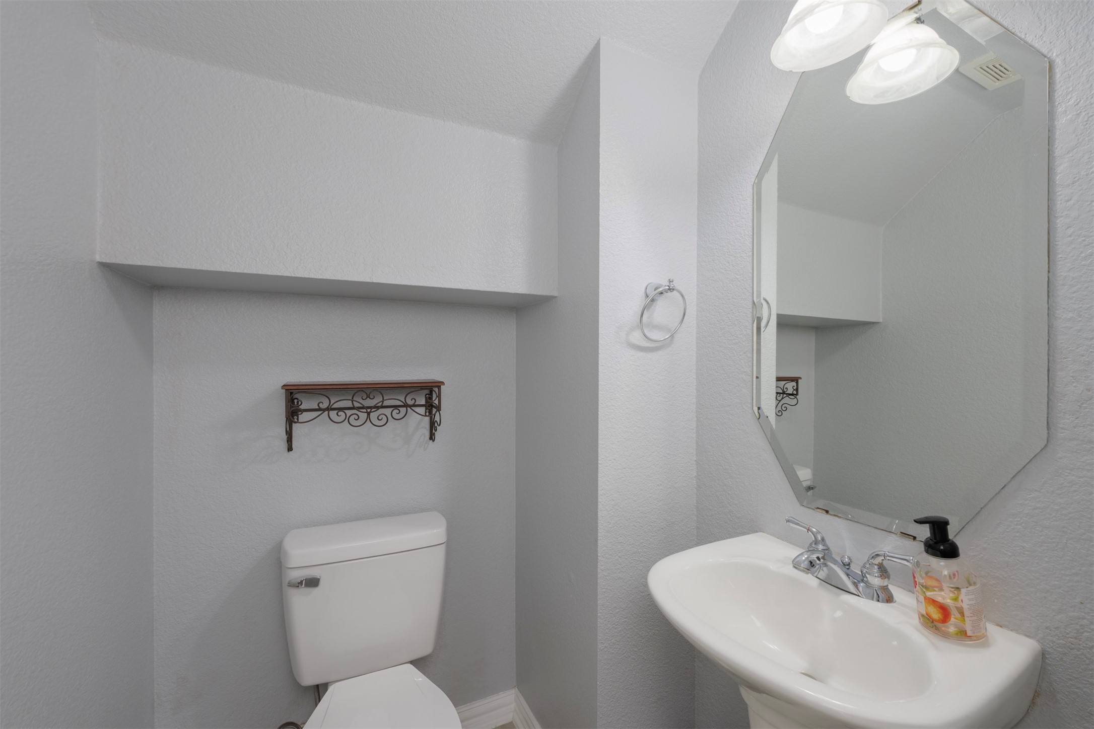 8444 Parkdale Drive