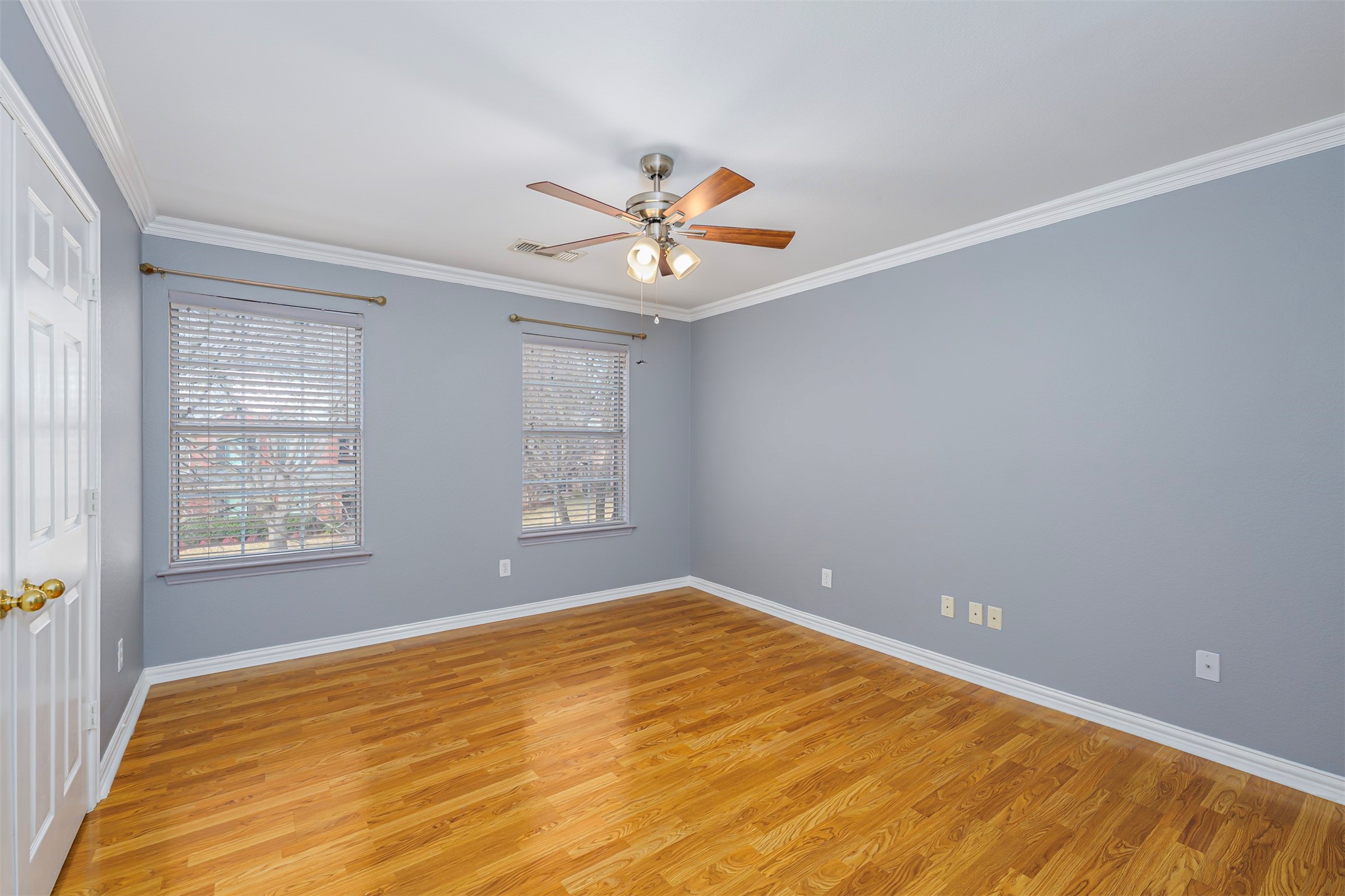 8444 Parkdale Drive