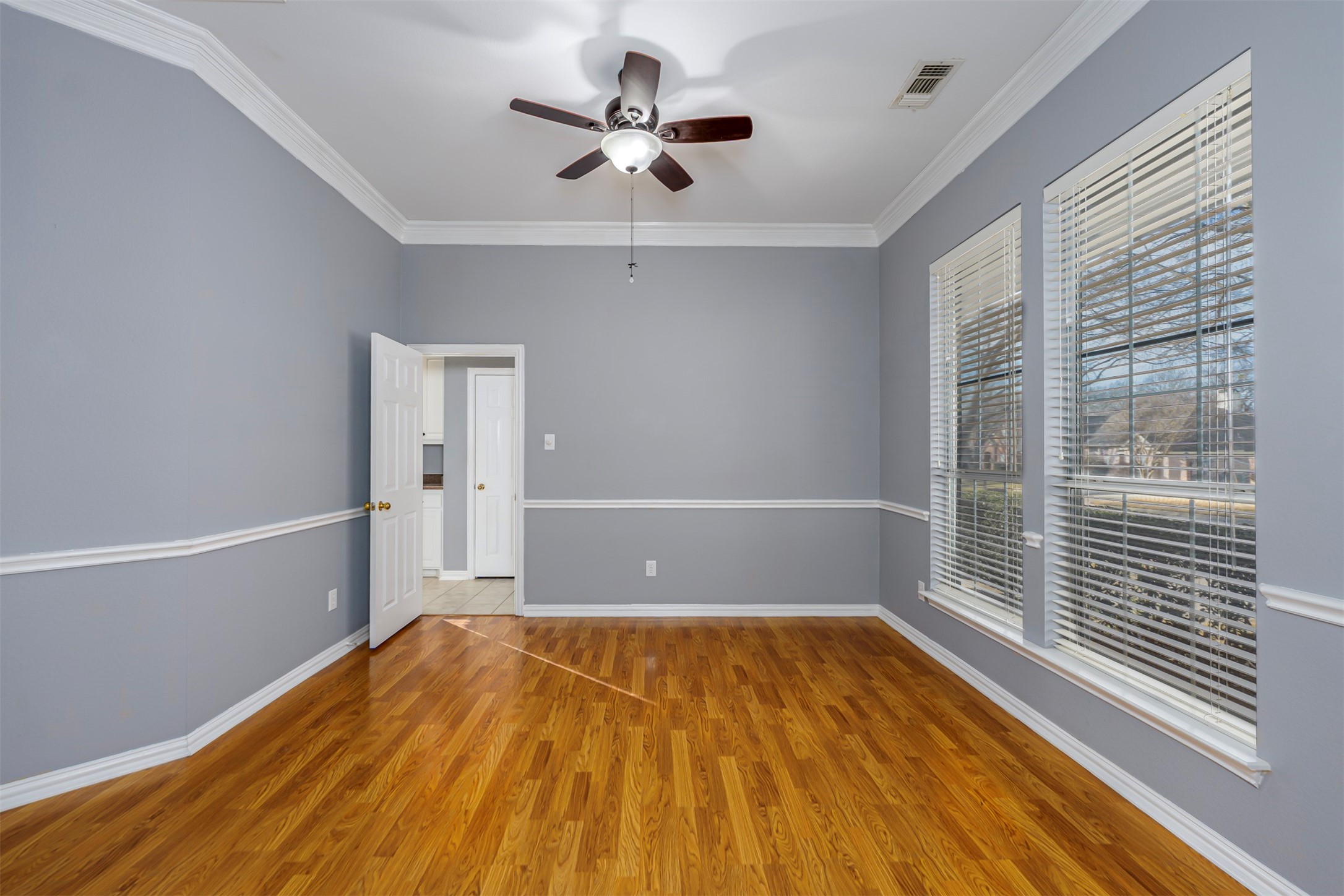 8444 Parkdale Drive