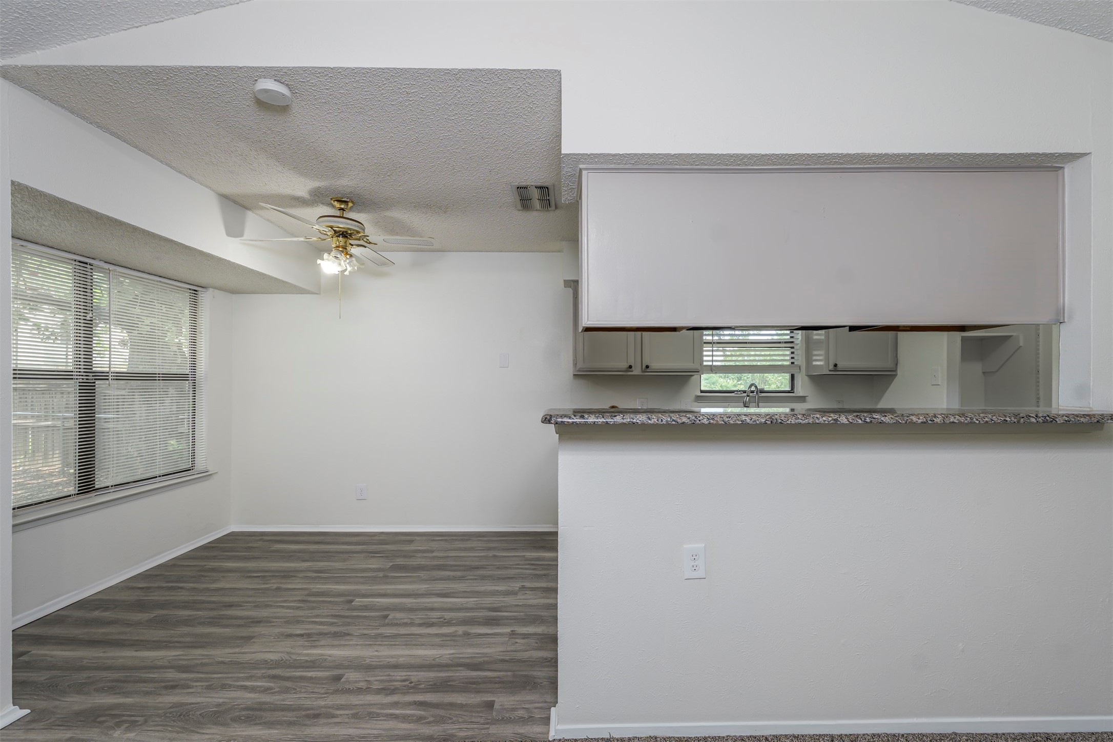 617 Rolling Ridge Court