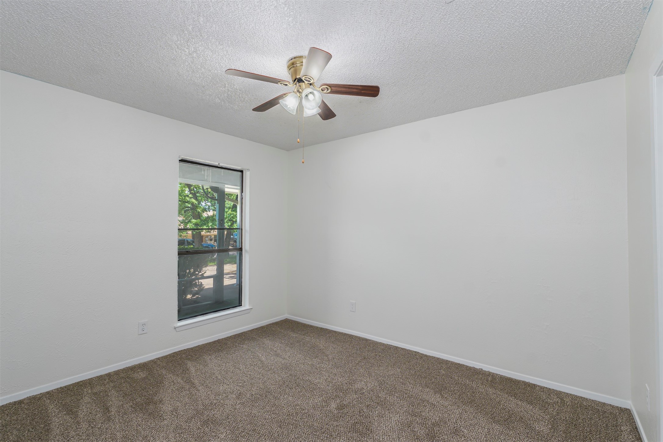 617 Rolling Ridge Court
