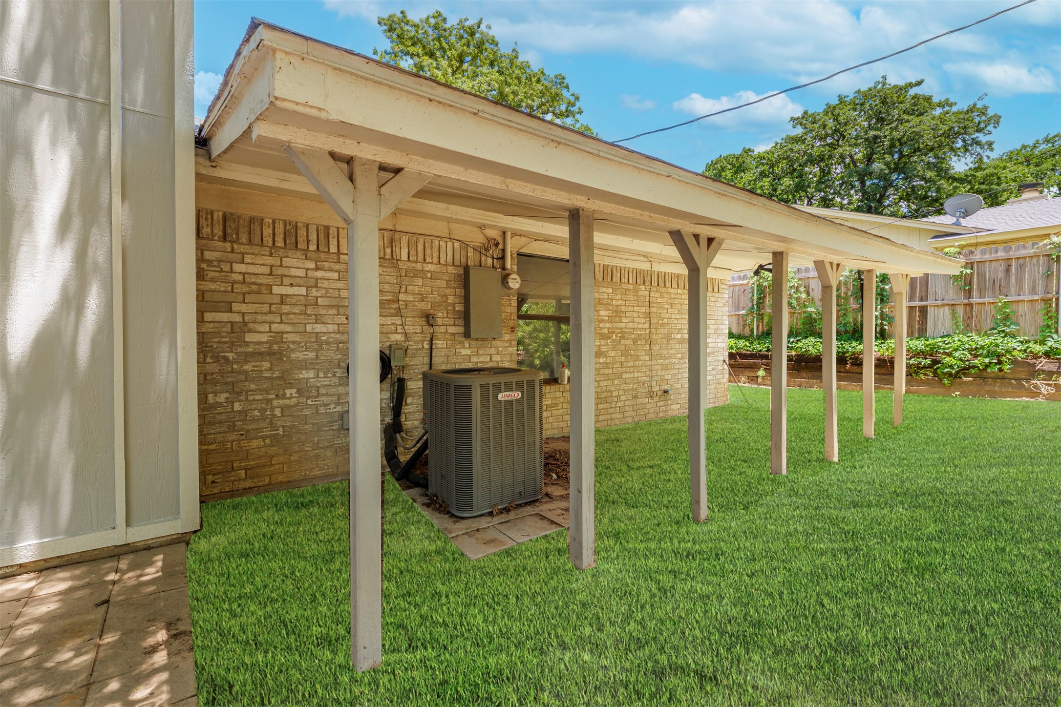 617 Rolling Ridge Court