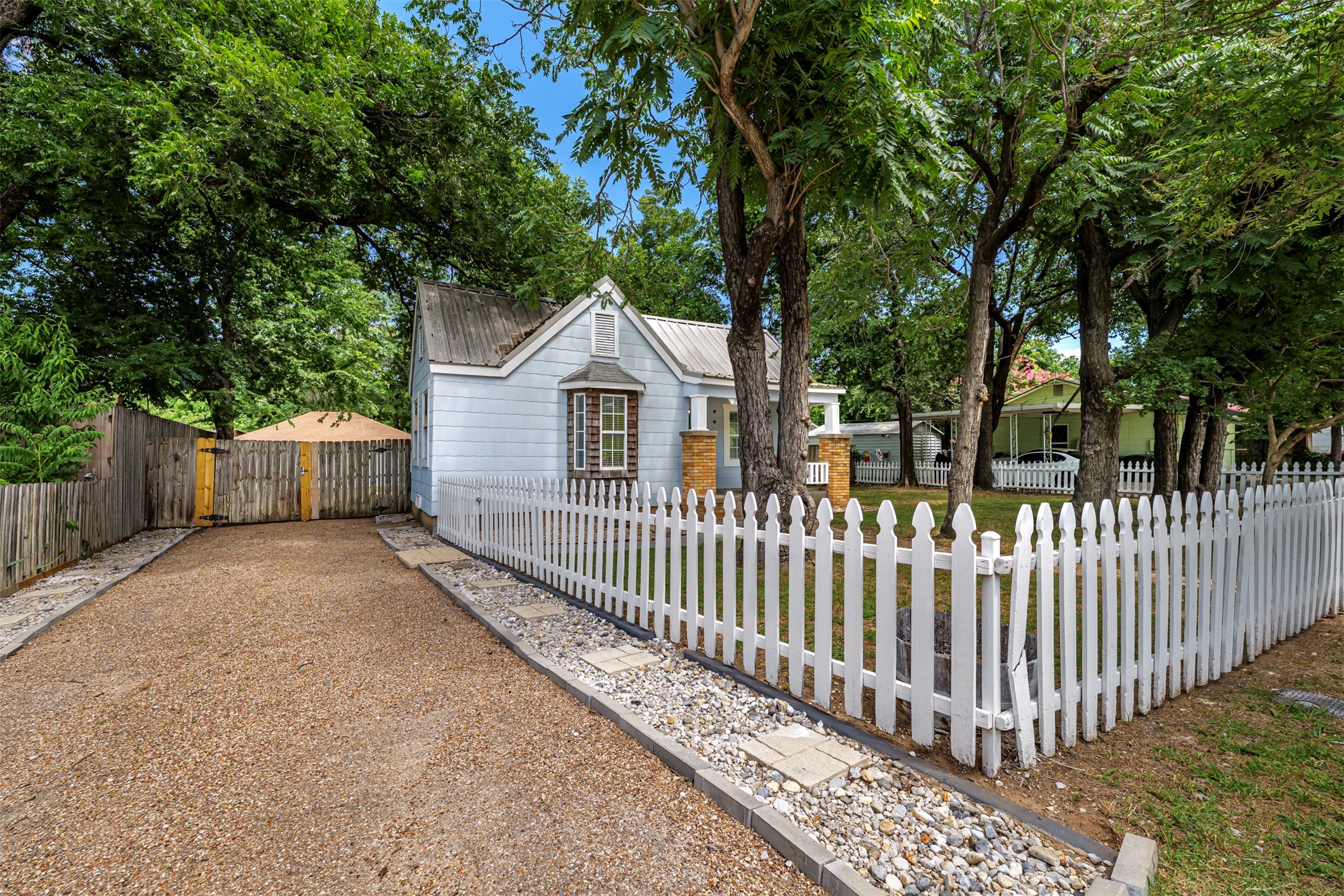 214 Churchill Road