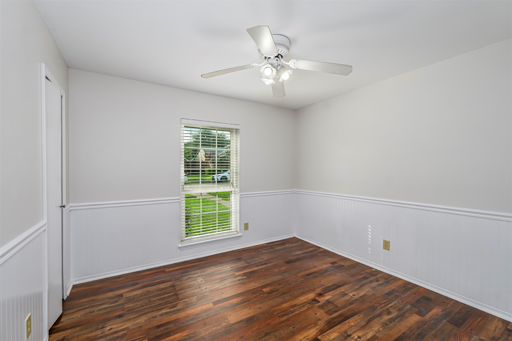 128 Kingsbridge Drive