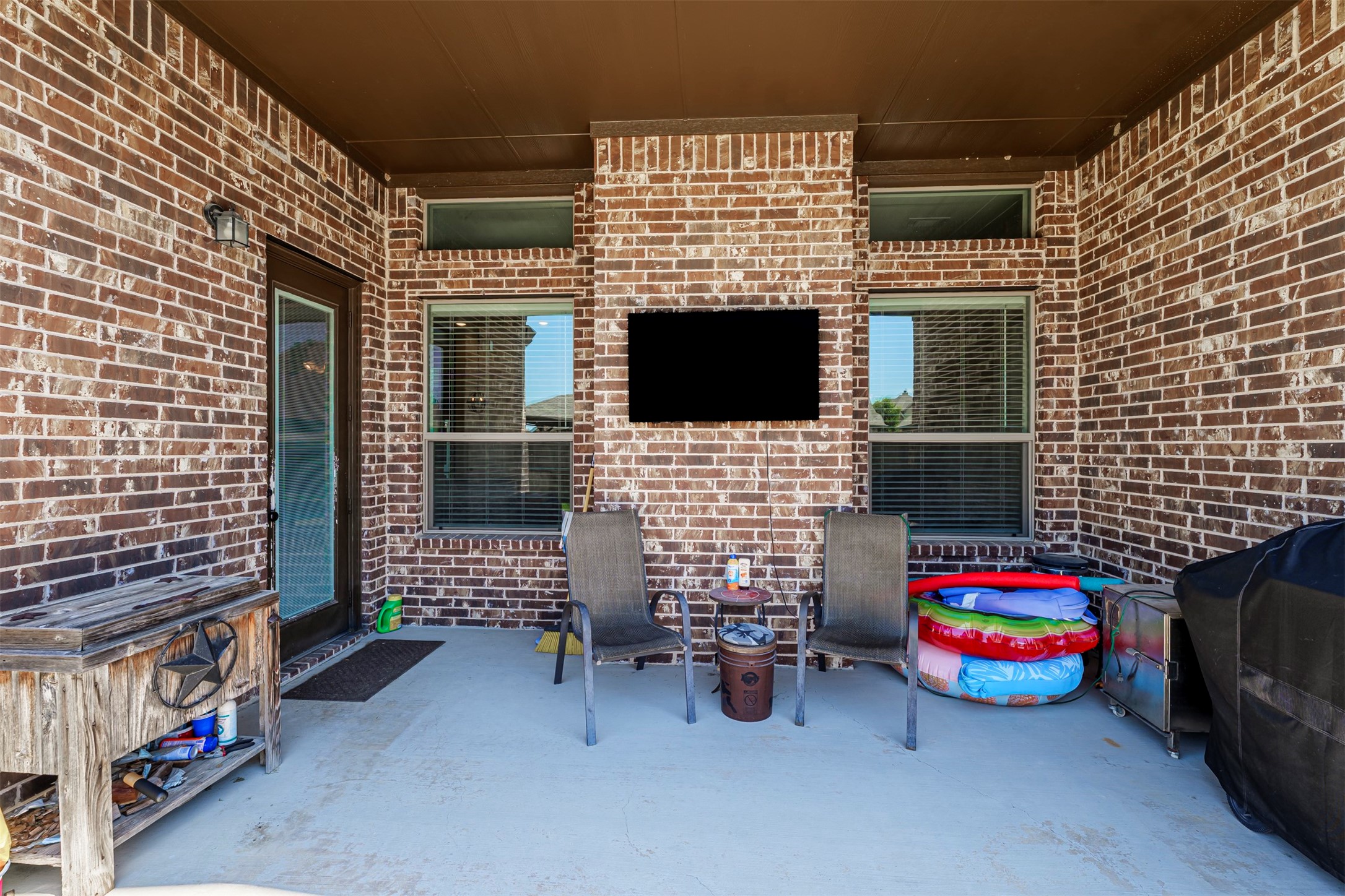 606 Lonesome Dove Drive