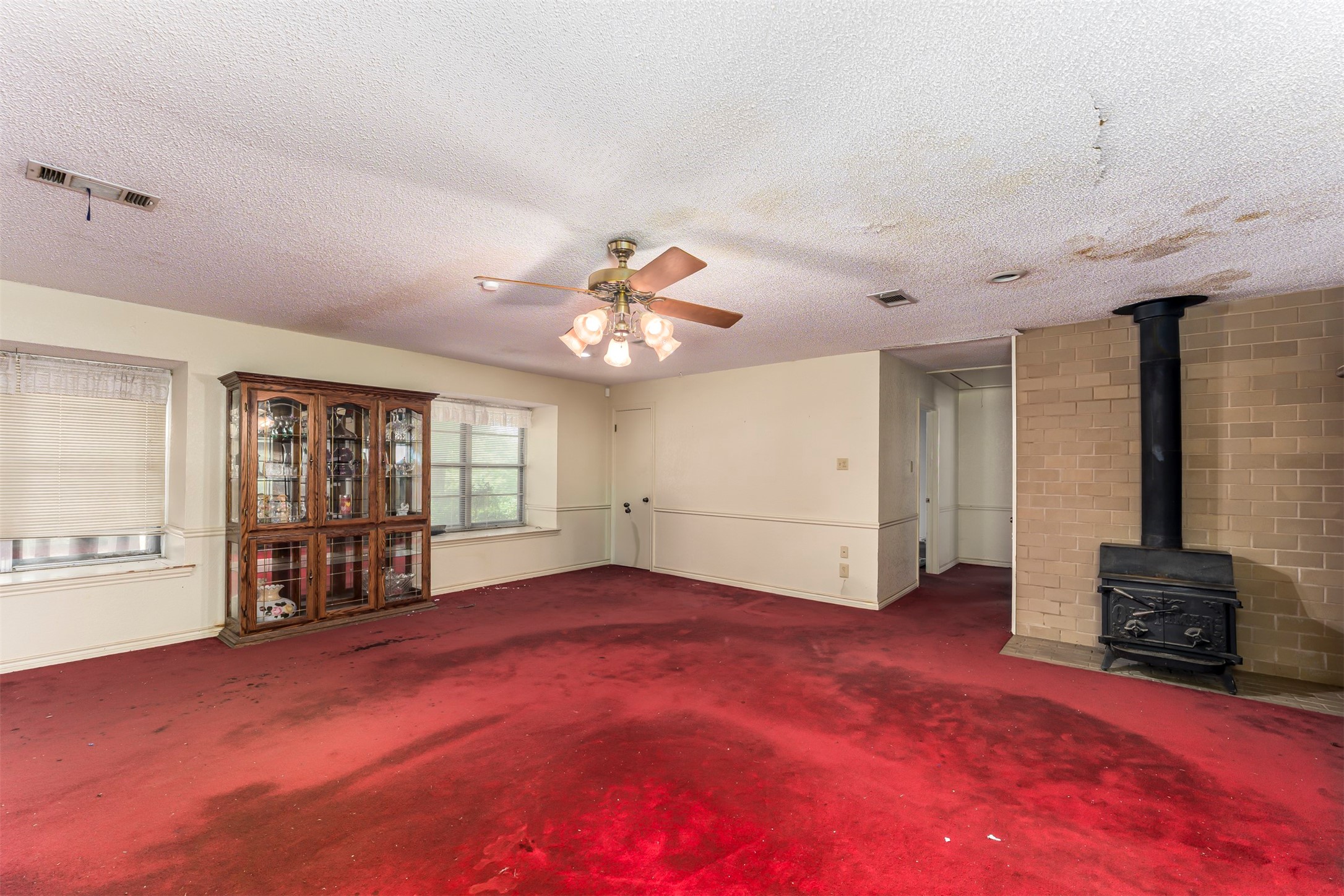 709 Cooks Lane
