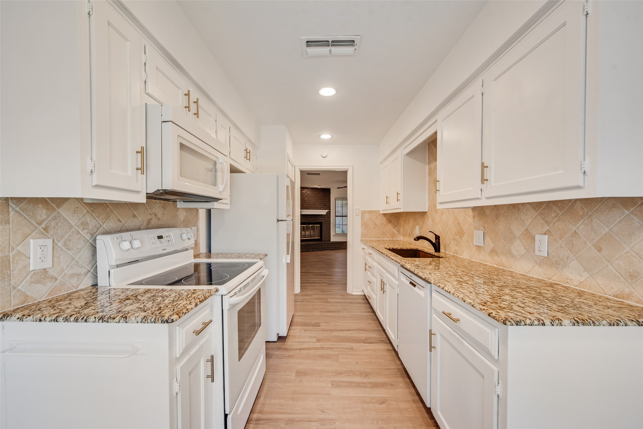 1724 Mimosa Lane
