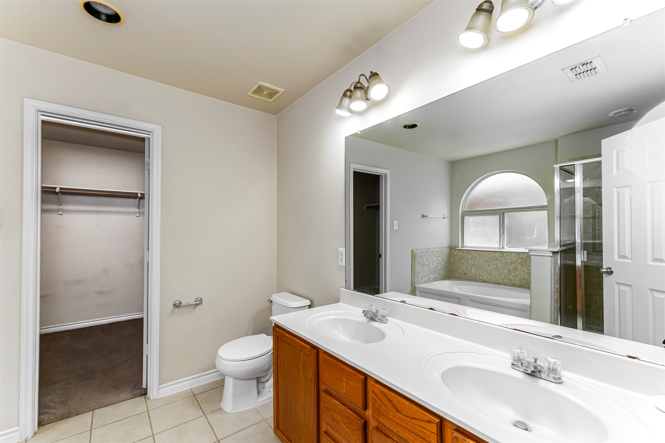 5946 Harbor Glen Drive