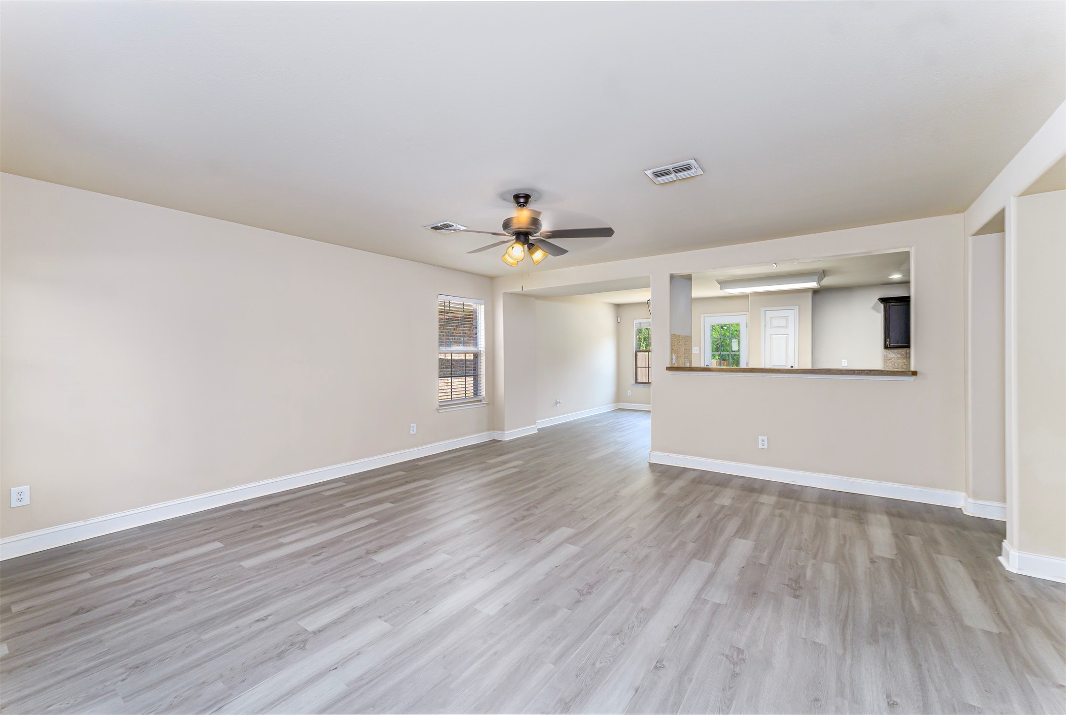 5946 Harbor Glen Drive
