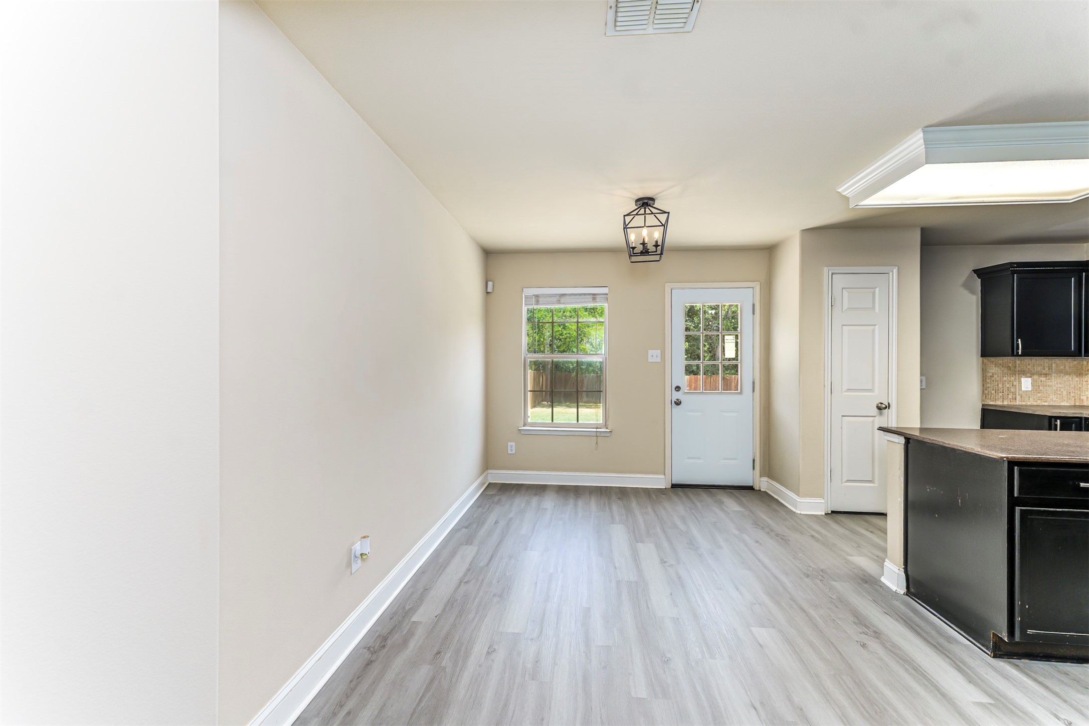 5946 Harbor Glen Drive