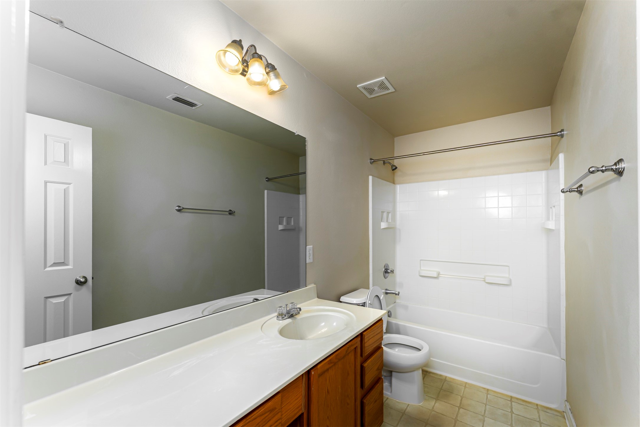 5946 Harbor Glen Drive