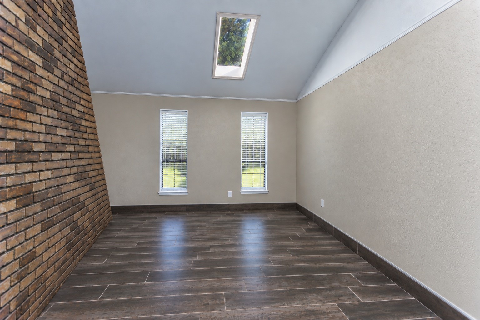 5903 Pleasant Wood Trail