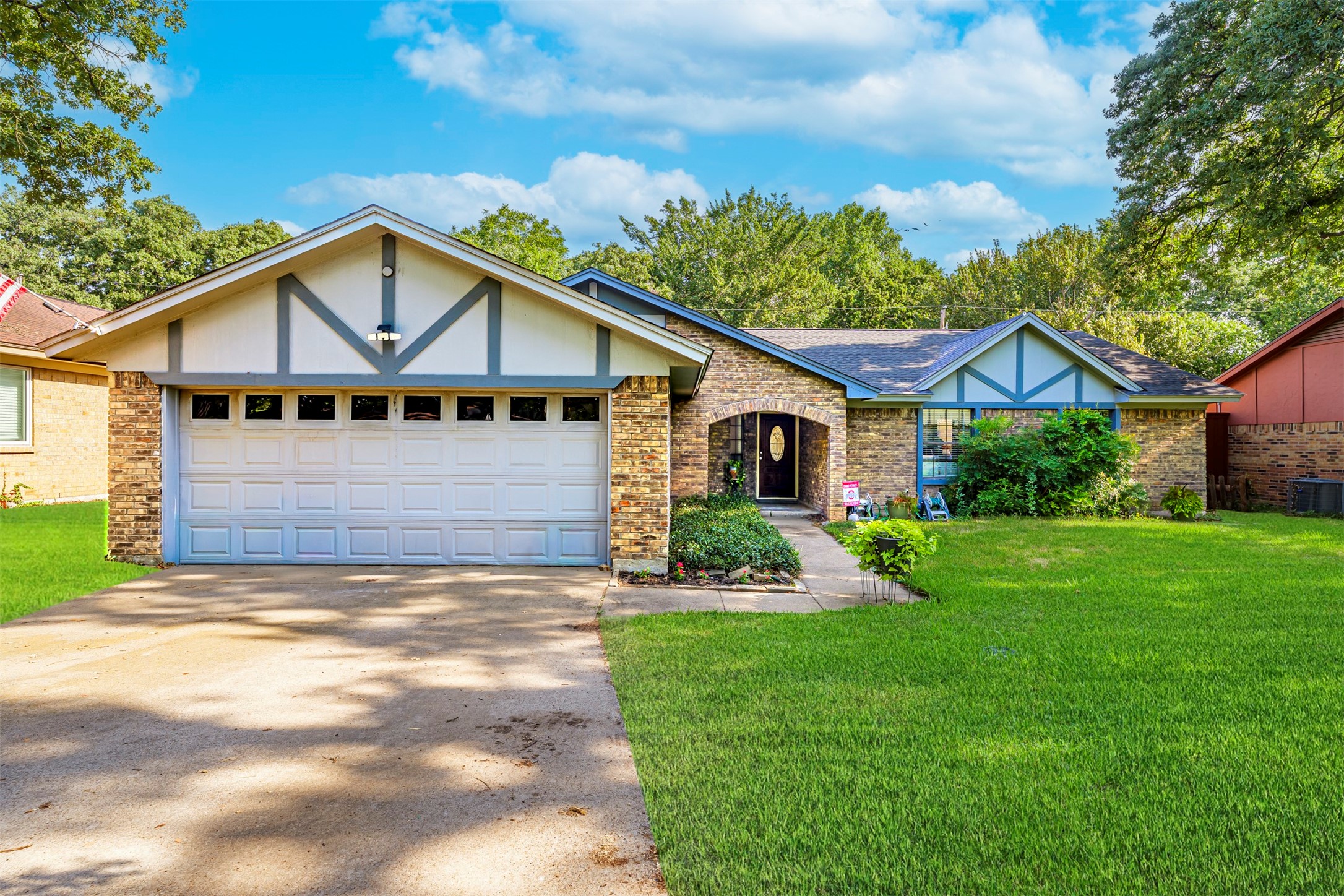 5903 Pleasant Wood Trail