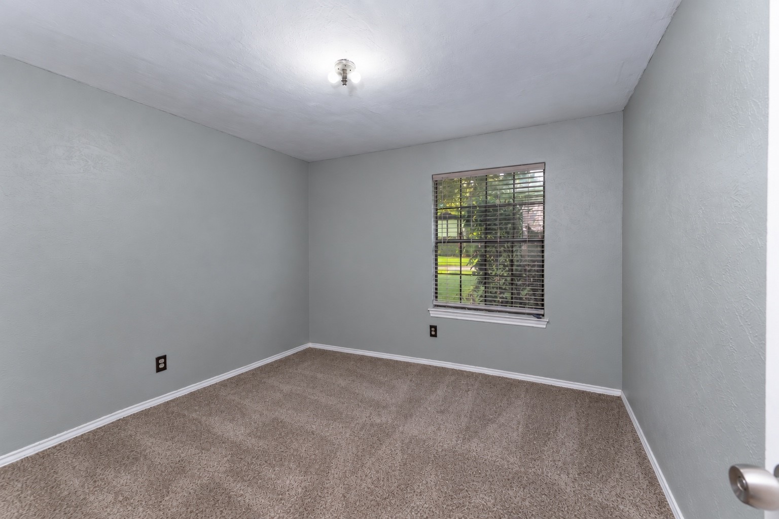 5903 Pleasant Wood Trail