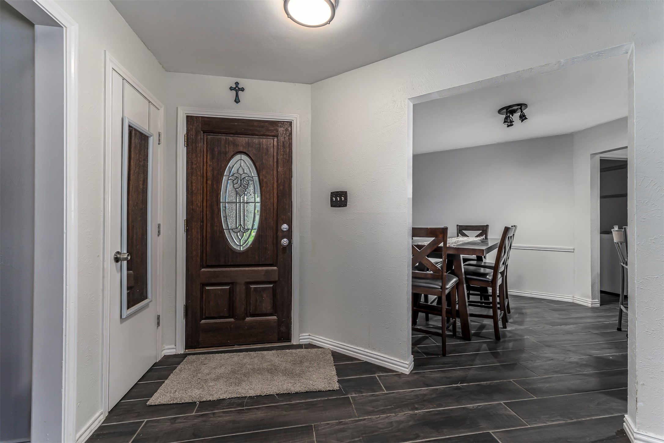 5903 Pleasant Wood Trail