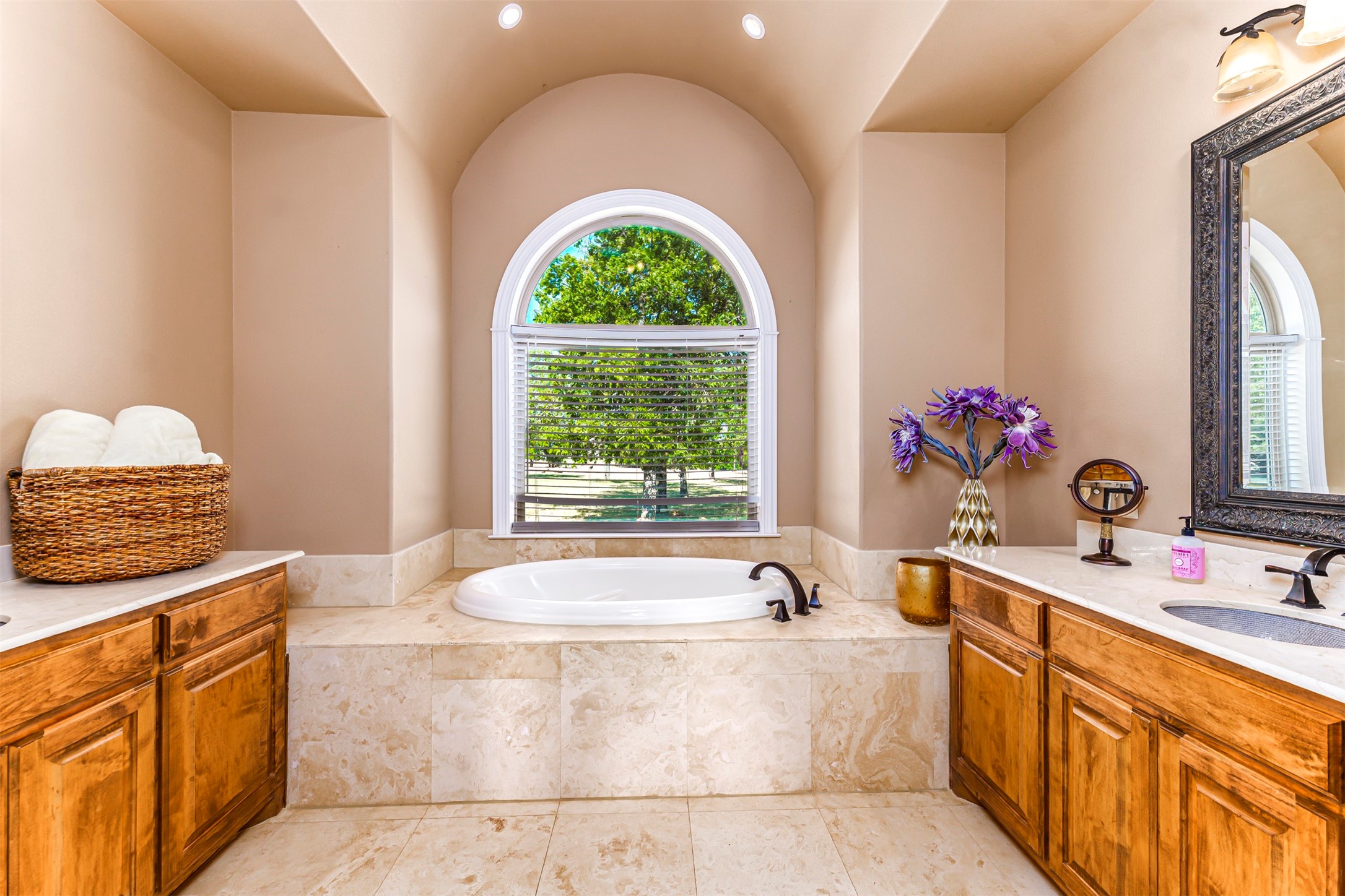 223 E Bay Drive