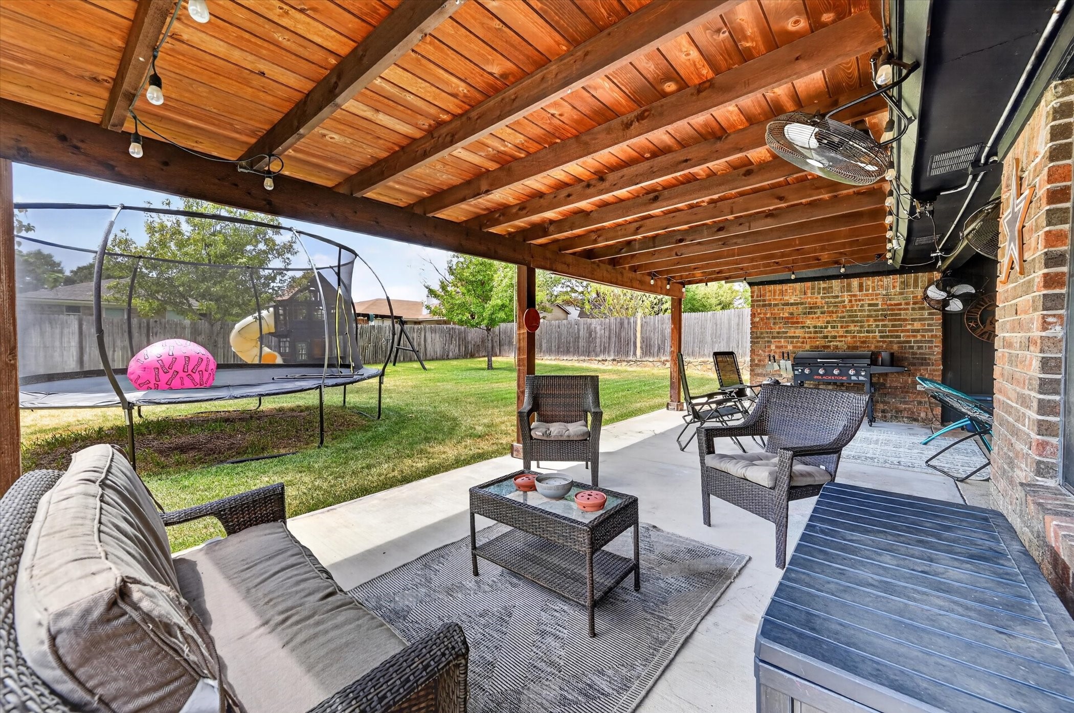 8233 Willis Lane