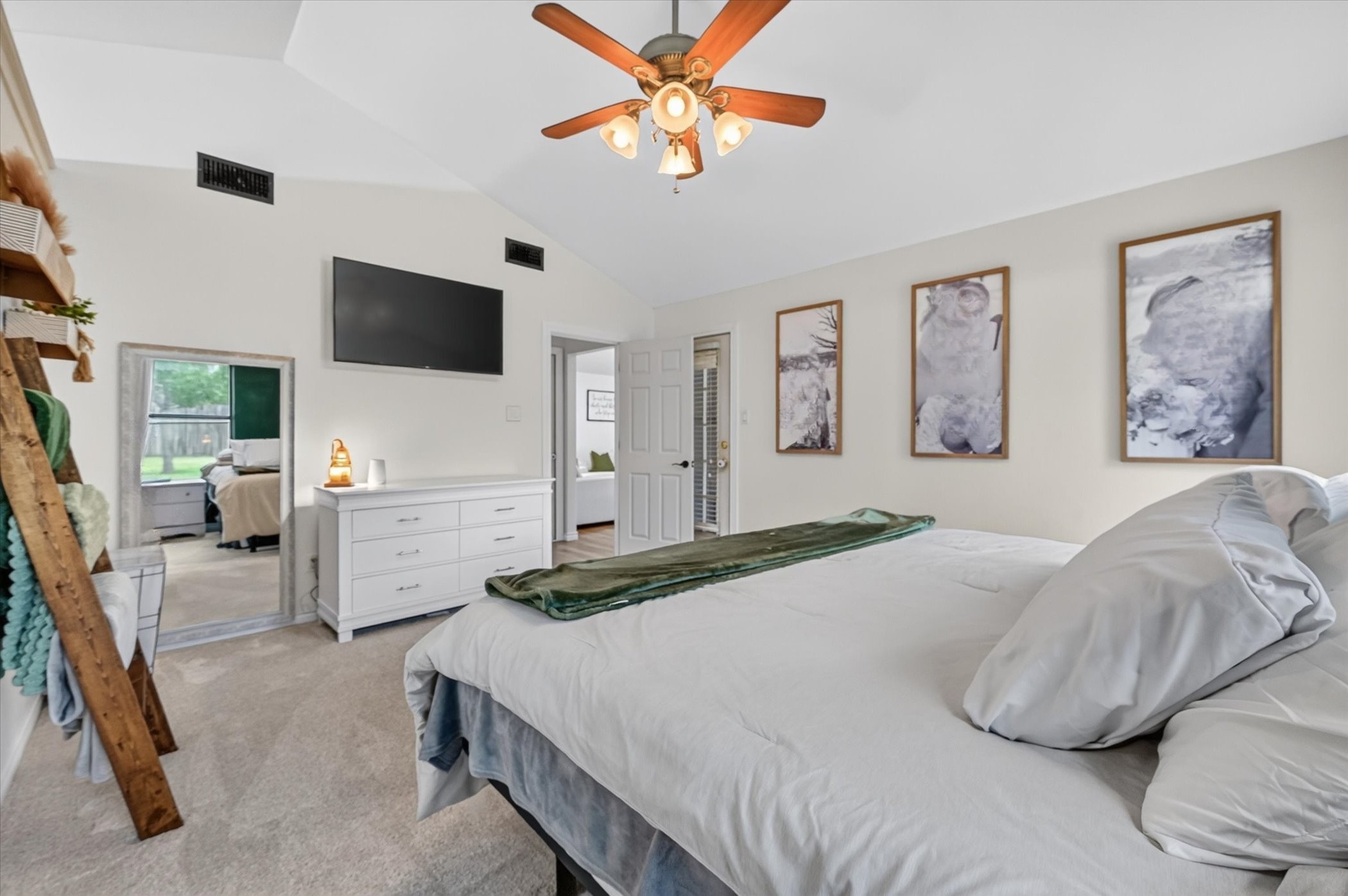 8233 Willis Lane