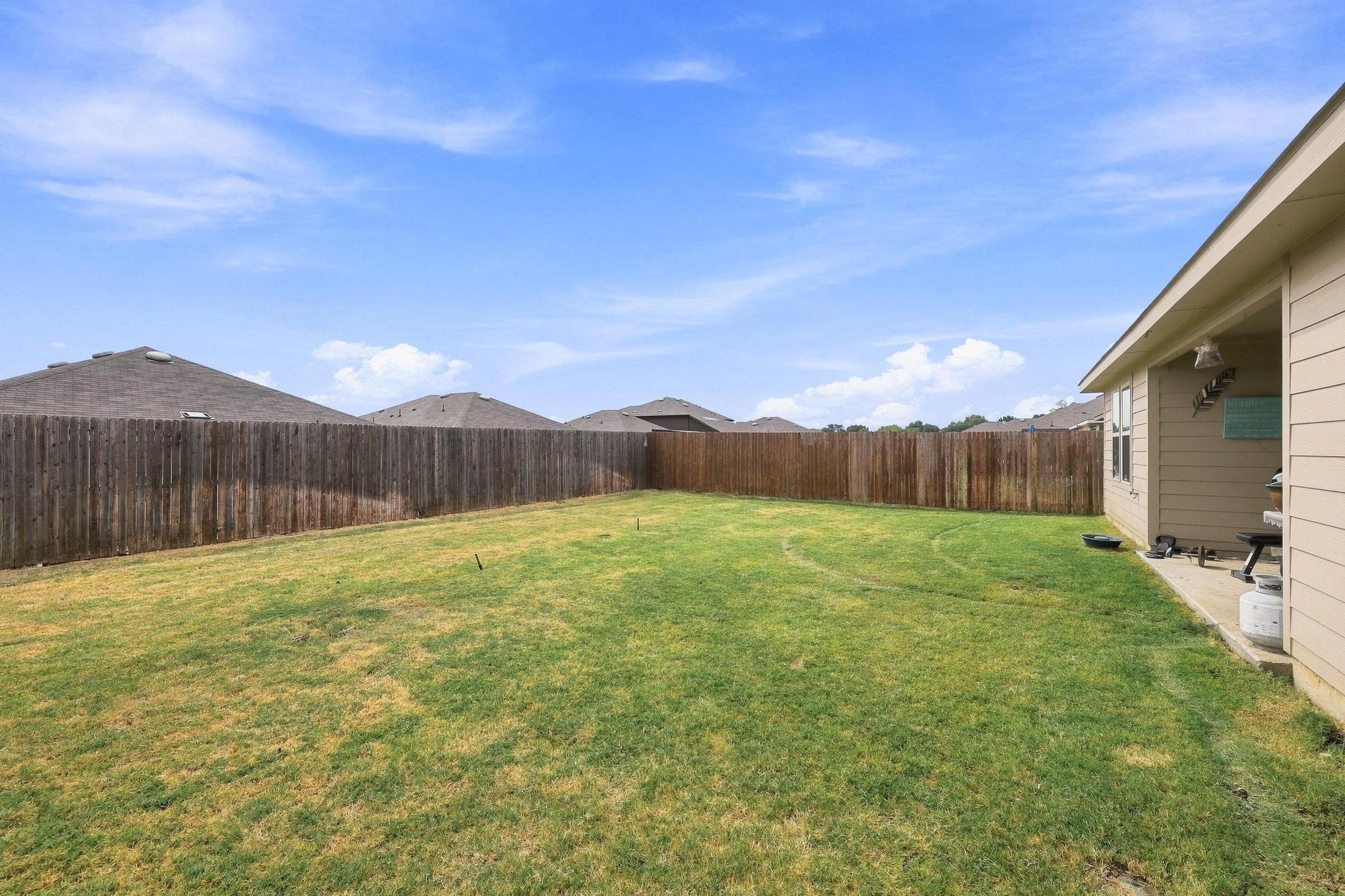 2908 Royal Acres