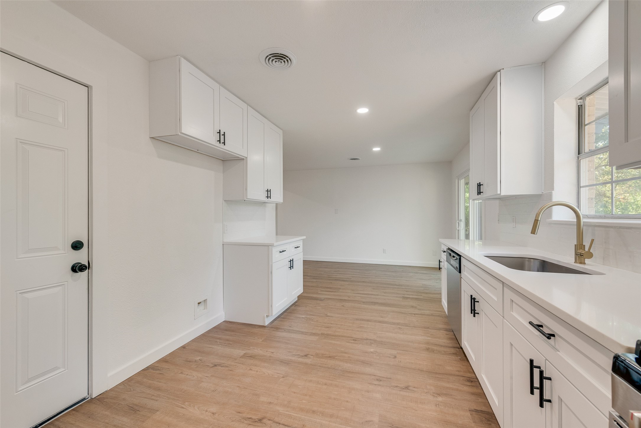 934 Fairwood Drive