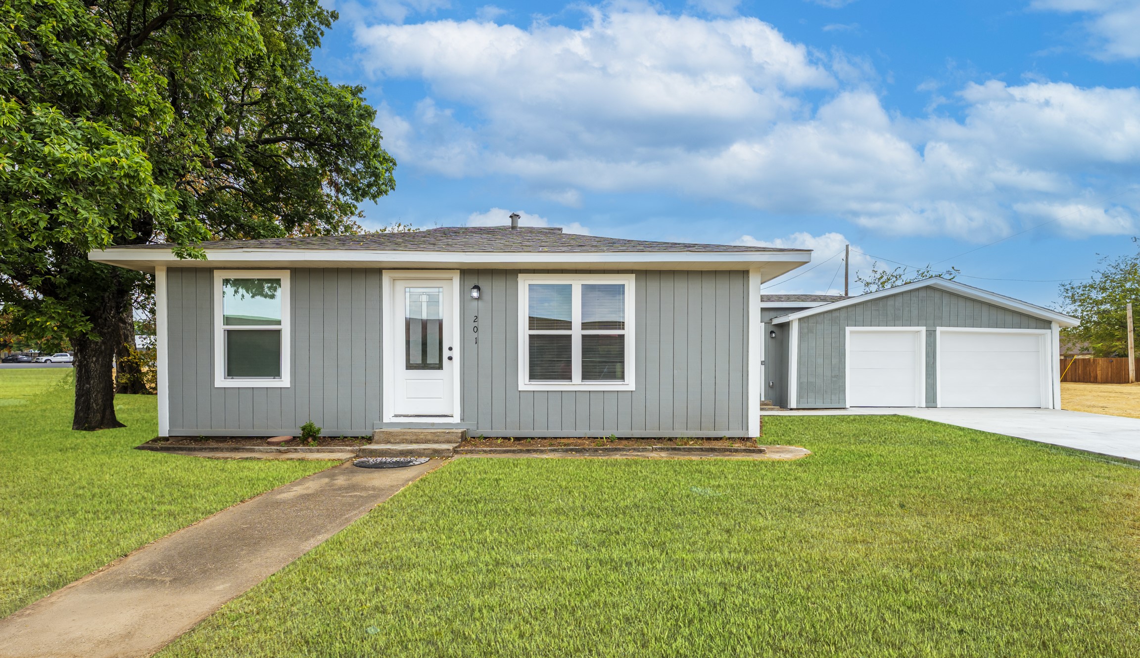 201 Deputy Larry Miller Drive Granbury TX