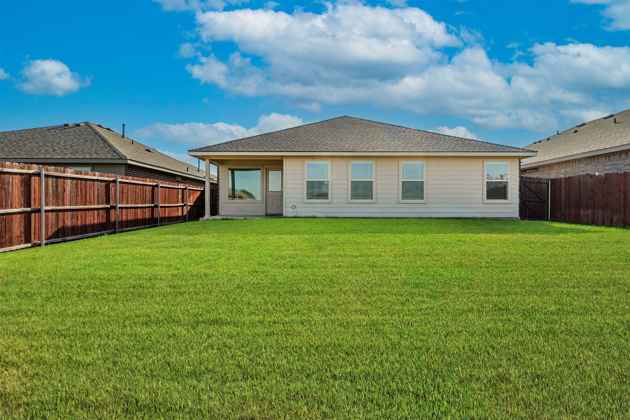 2208 Sadlers Creek Lane