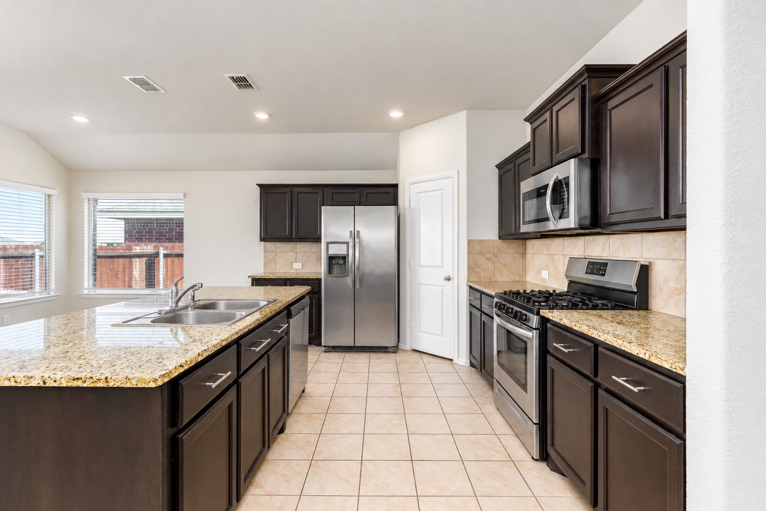 2208 Sadlers Creek Lane