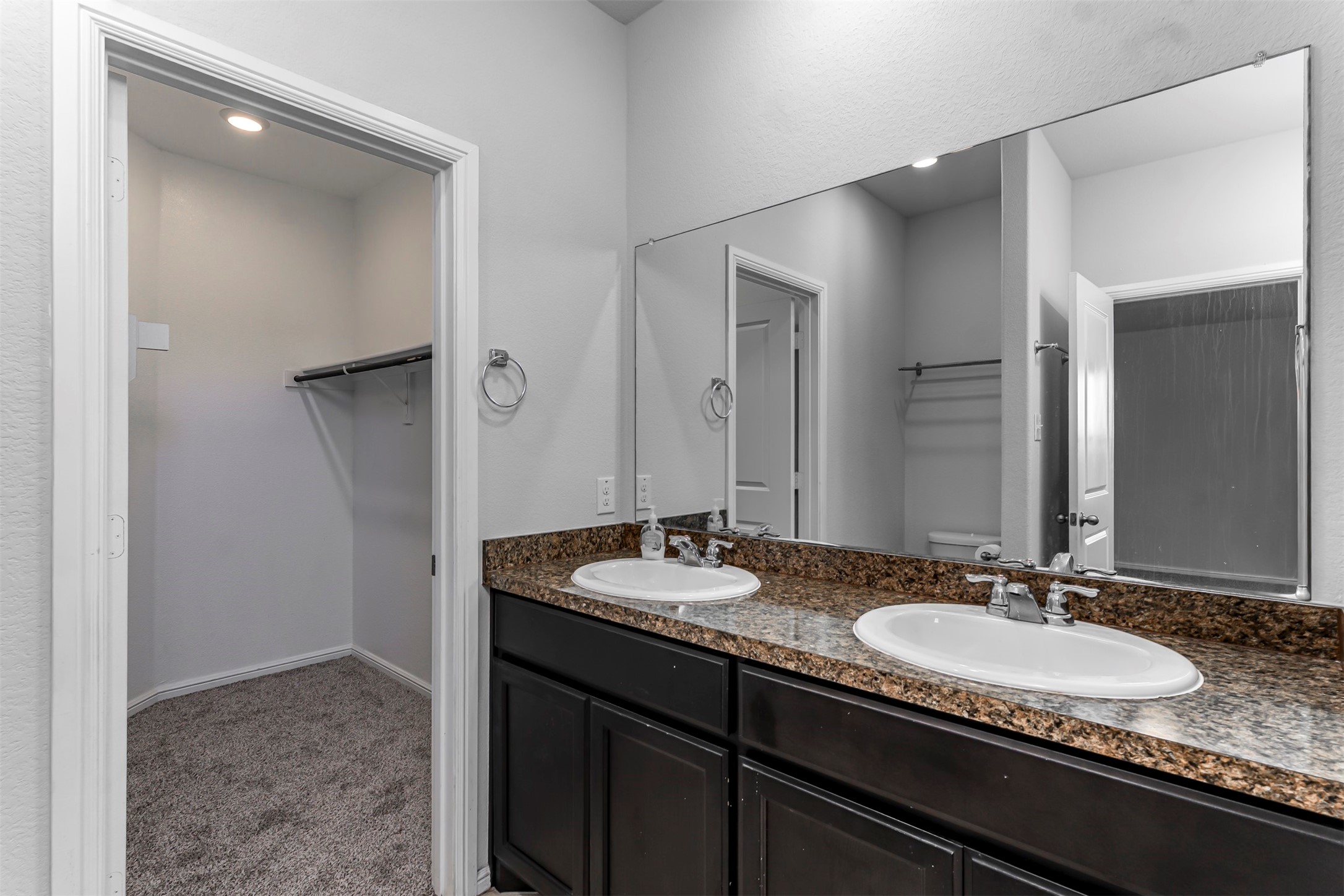 2208 Sadlers Creek Lane