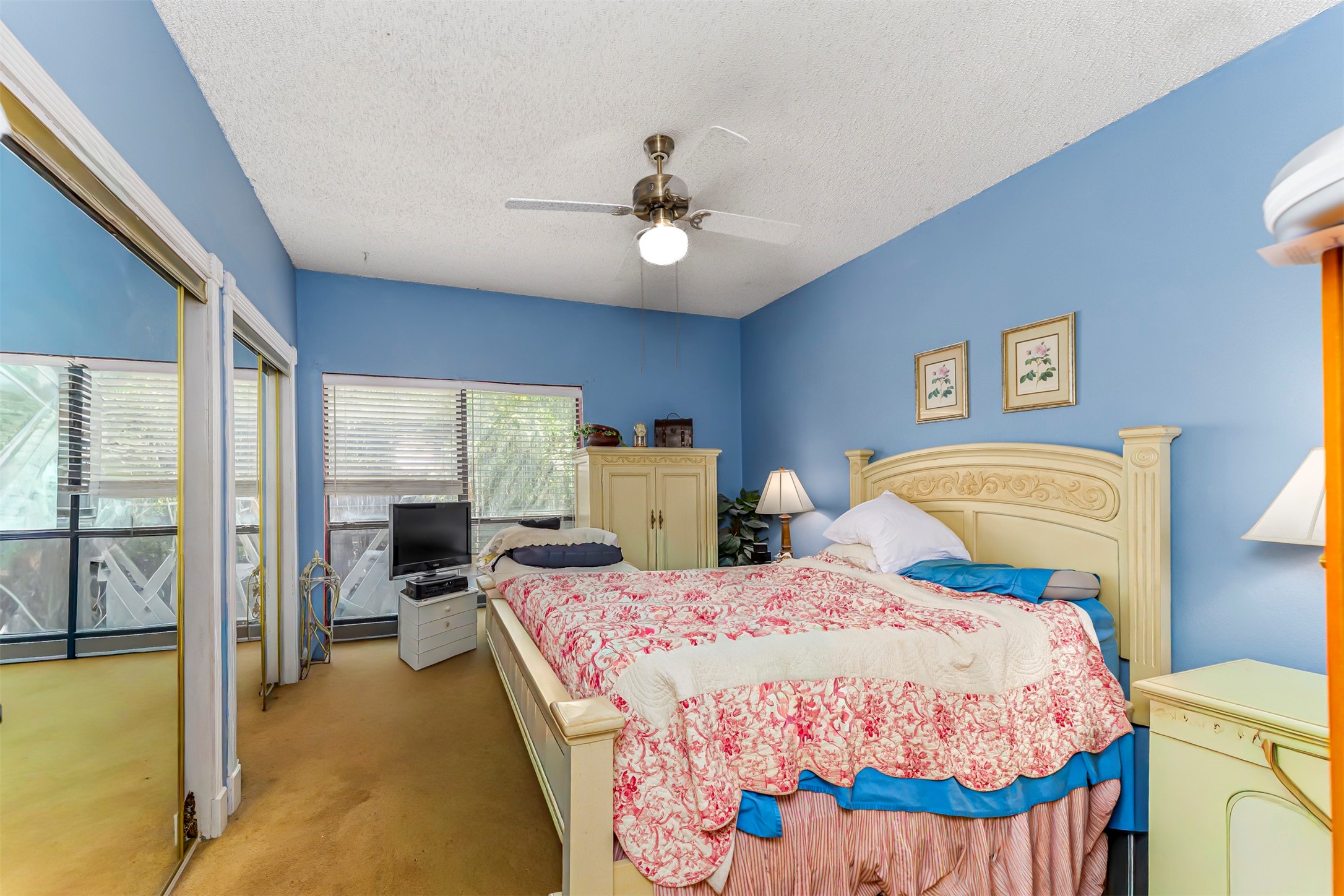2702 Stratford Court